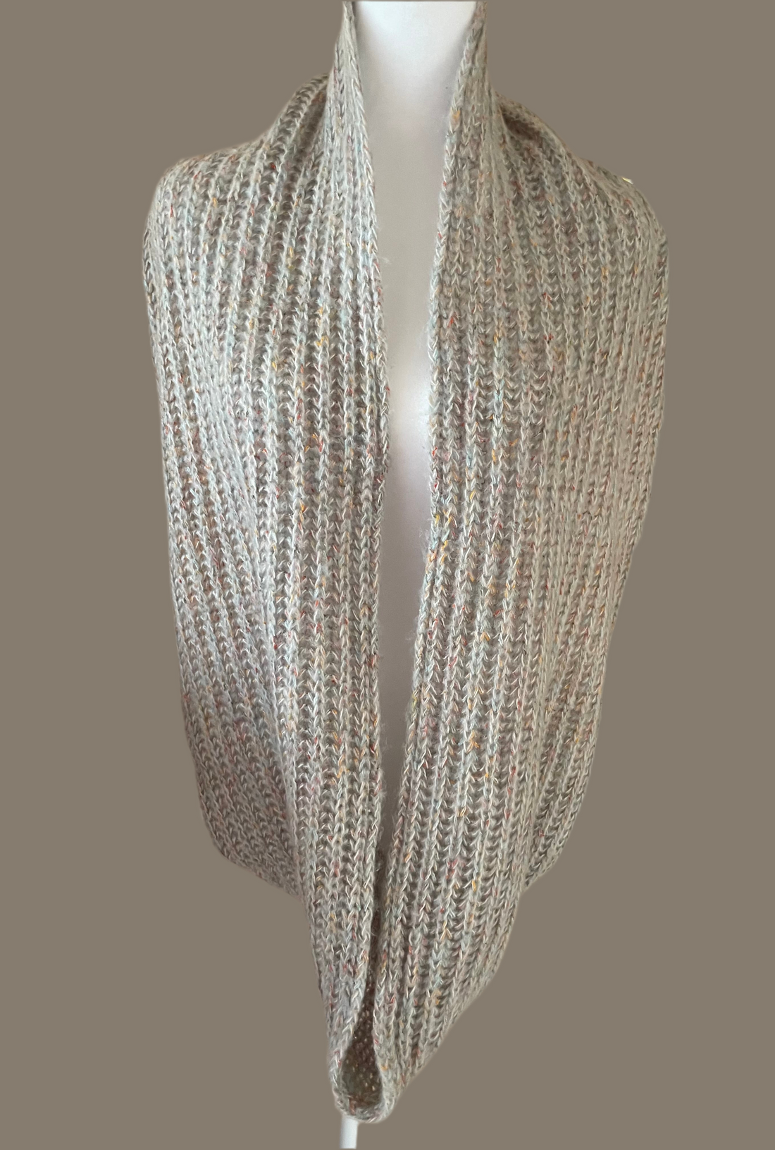 2000s 100% Acrylic Wrap Circle Winter Scarf