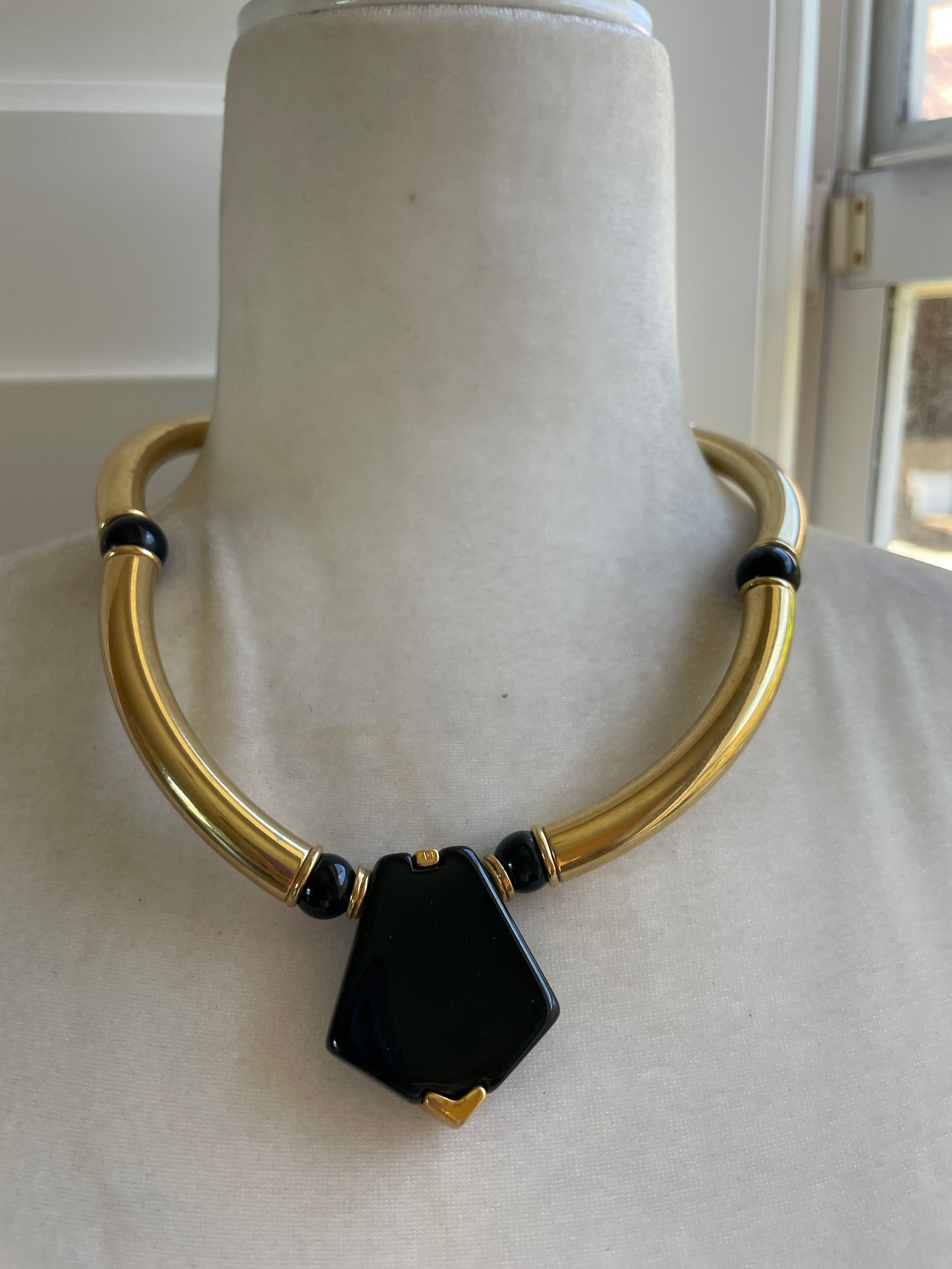  80s Art Deco Style Gold Brass Tubular Black Cabochon Statement Choker Necklace