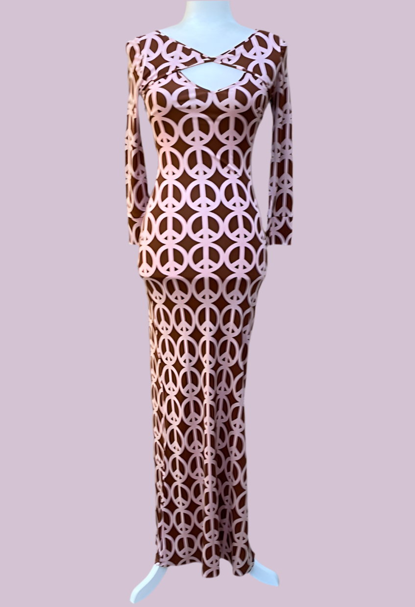 2000s Body Con Chic Peace Print Maxi Dress X/S