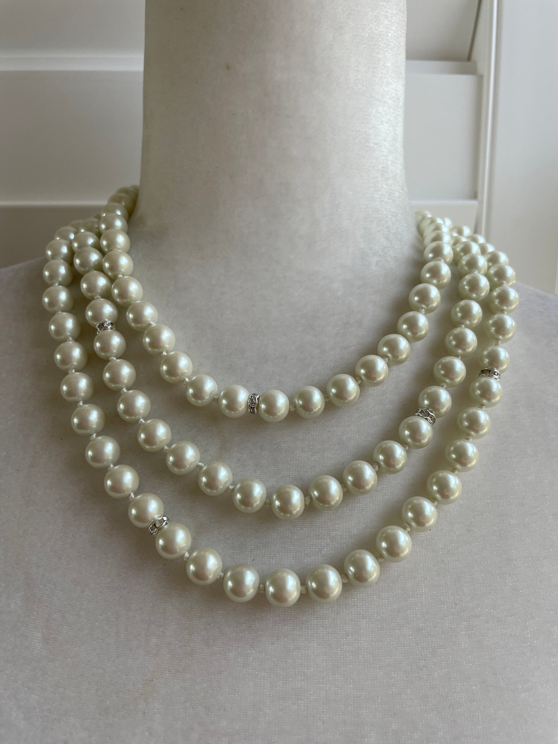 80s Pearl glass necklace  80s Faux Pearl Glass Stunning Opera Length Wrap Necklace