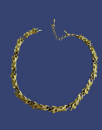 70s Monet Gold Tone Textured Leaf Choker Necklace