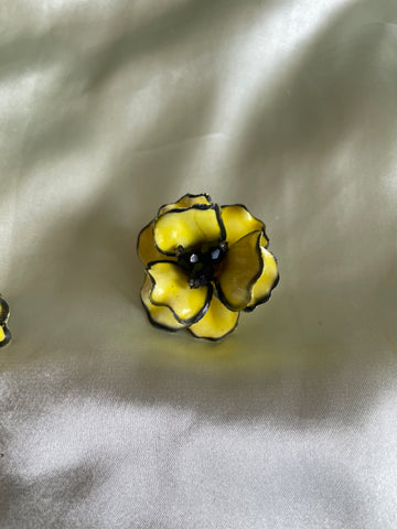 60s Unique Yellow Black Ruffle Flower Clip Earrings