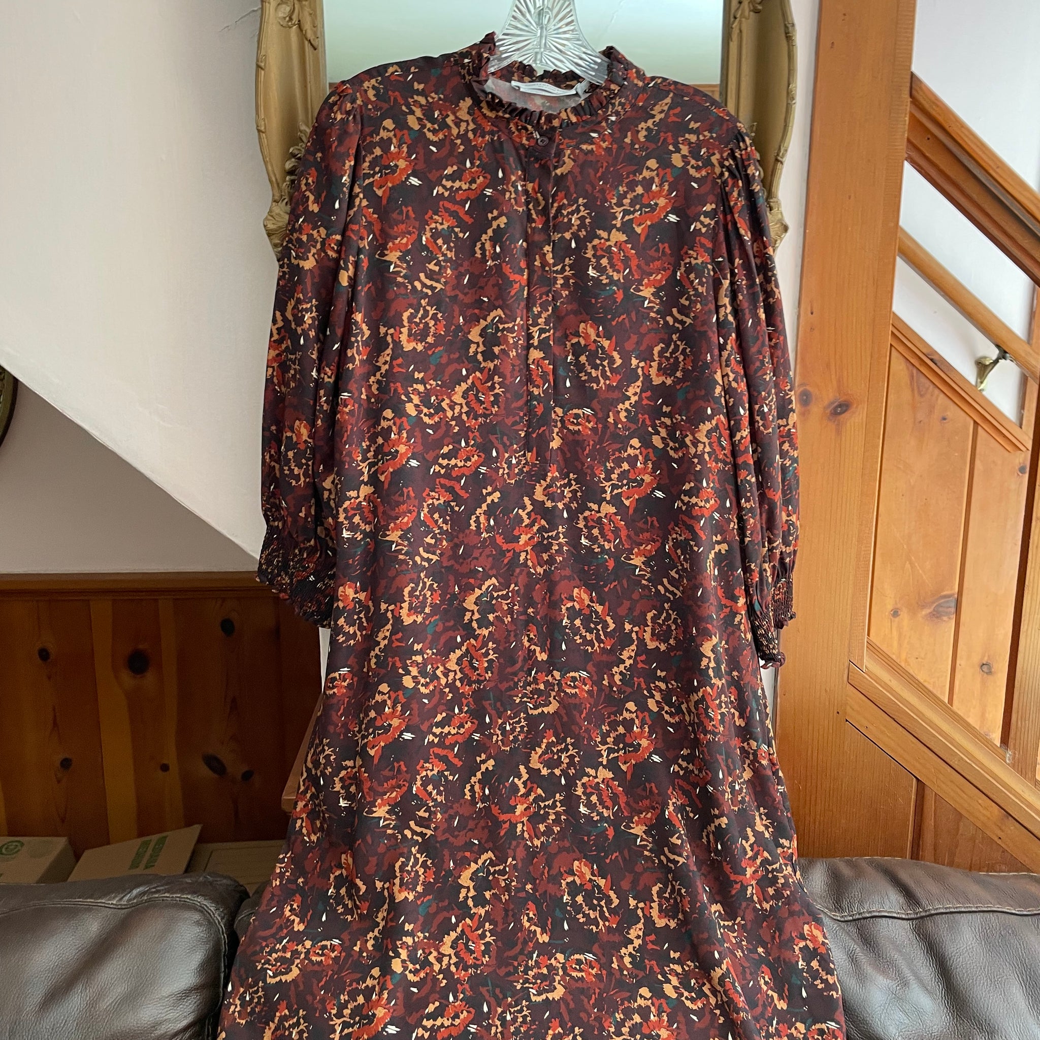 Loose Fit Brown Floral Accordion Design Ruffle Collar Pockets Viscose Dress. M