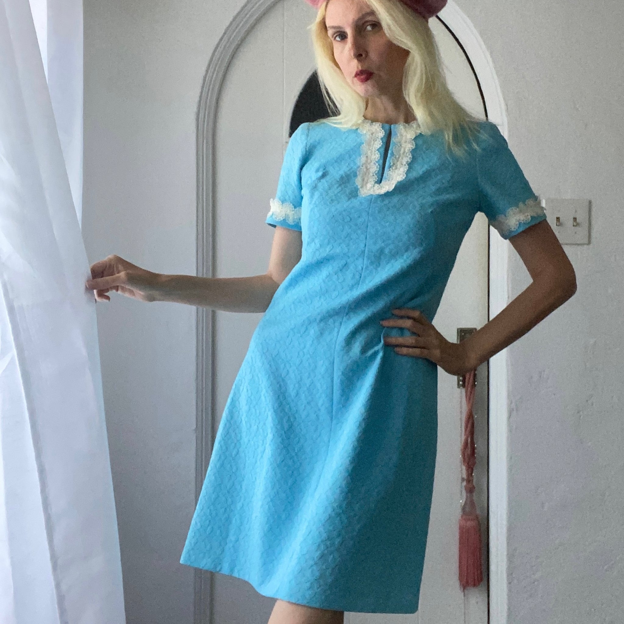 70s Vintage Handmade Baby Blue Lace Detailing Knee Length Pencil Dress. S/M