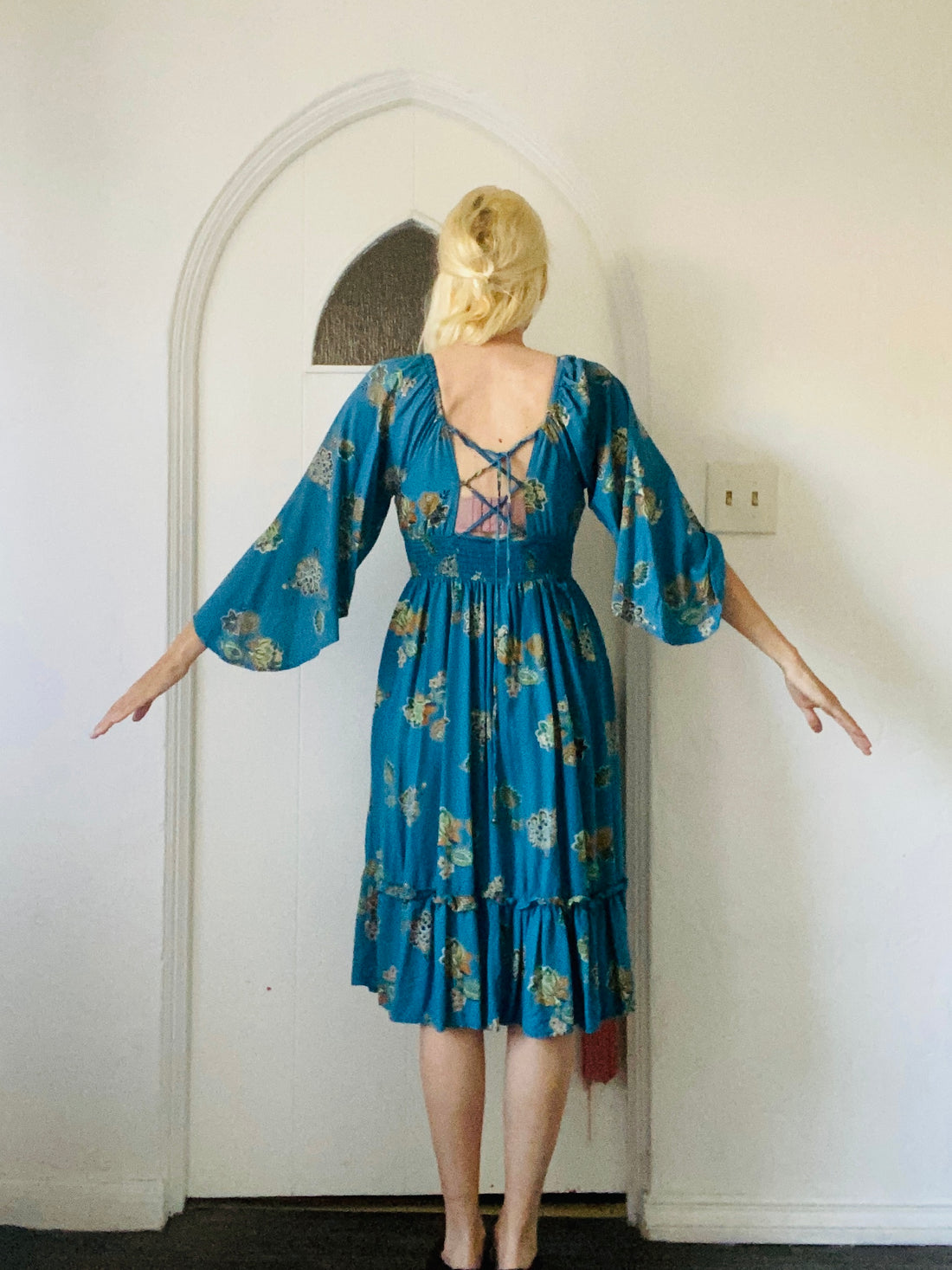 Floral Leaf Rayon Criss Cross Back Side Slit Dress Med
