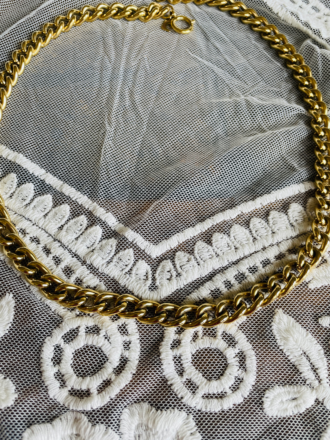 80s Vintage Gold Tone Chain Choker Necklace