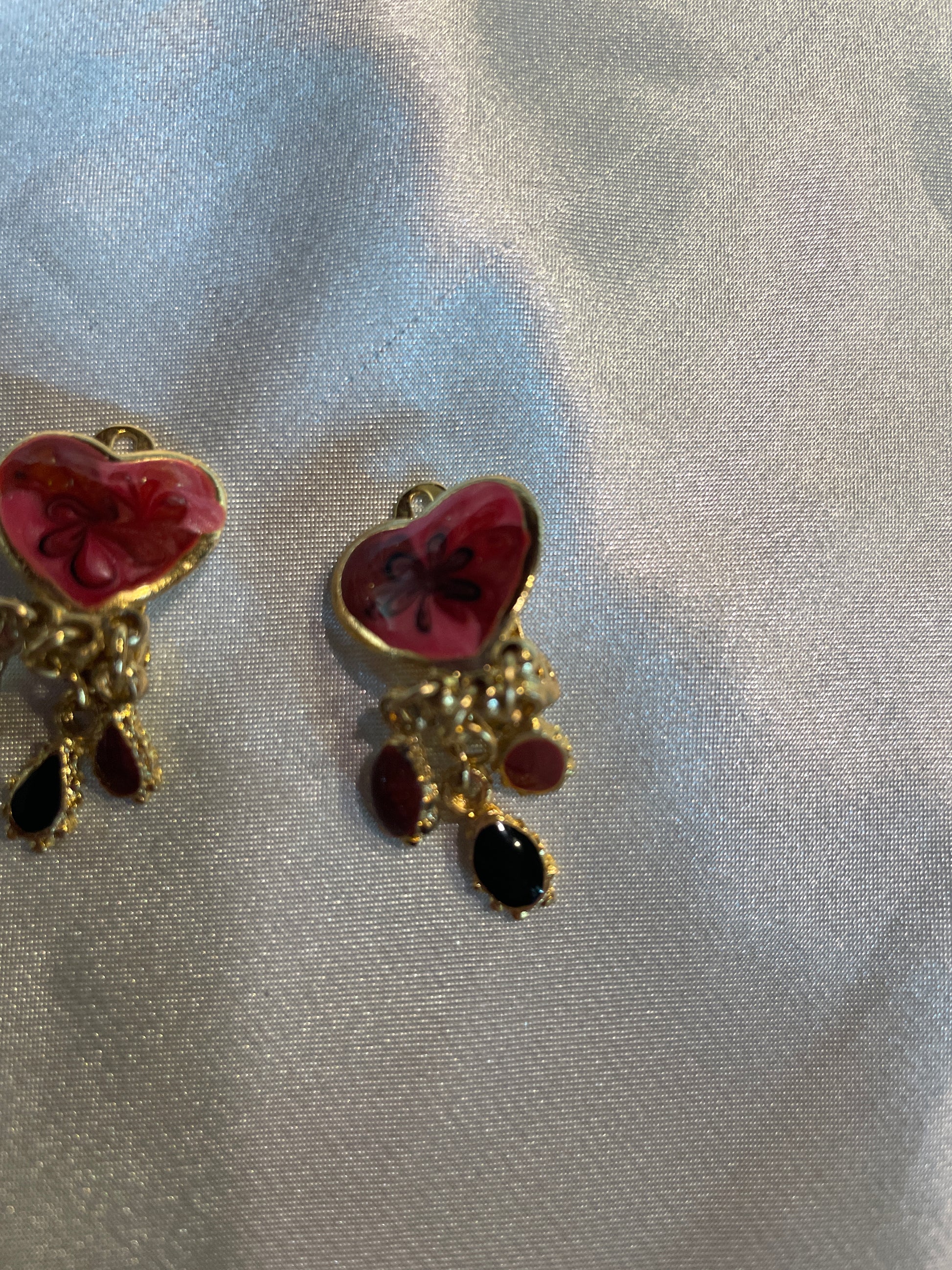  Vintage 80s Red Heart Dangling Beads Clip Earrings