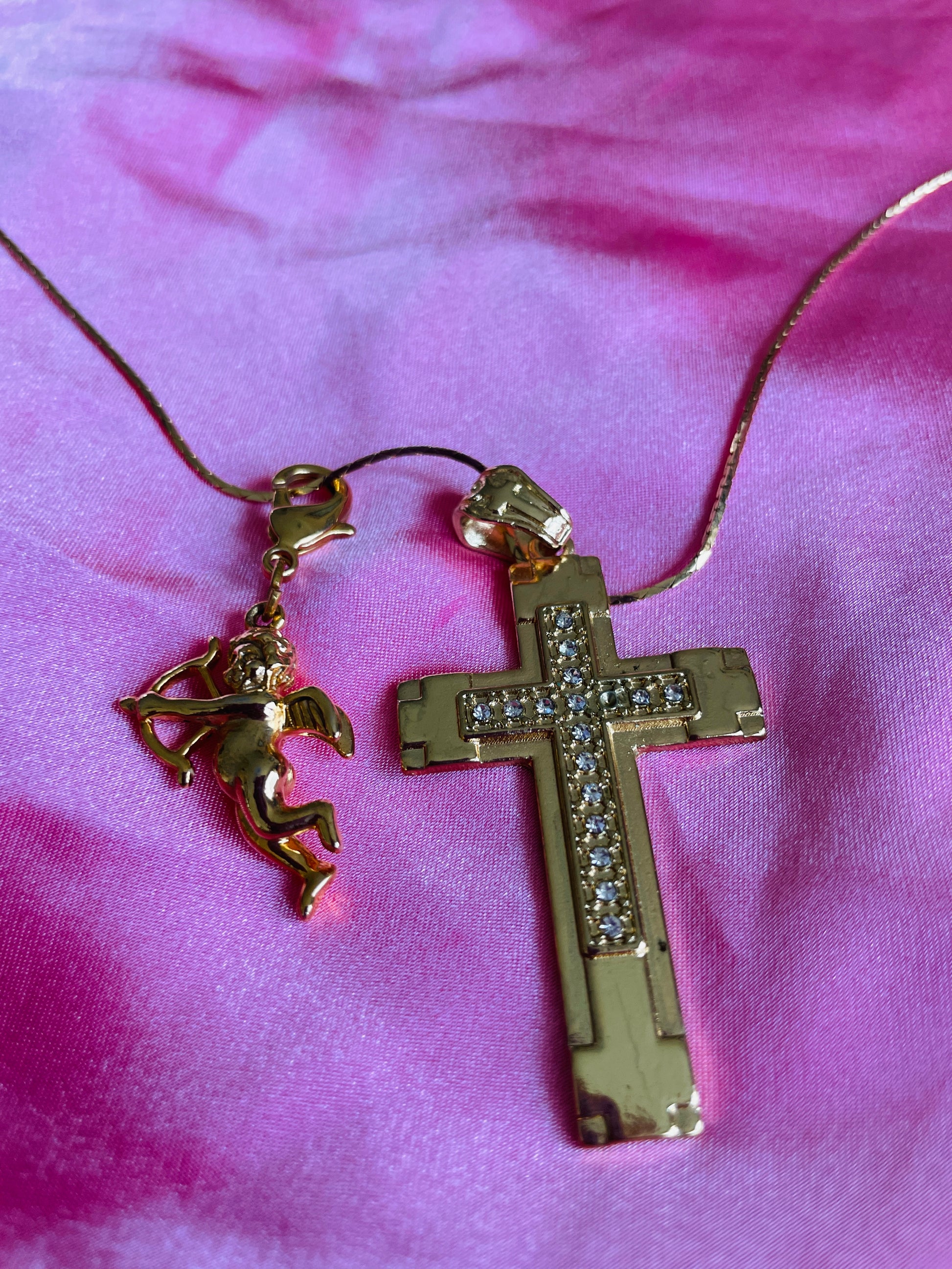  90s Gold Tone Chain Cross & Cherub Pendant Necklace