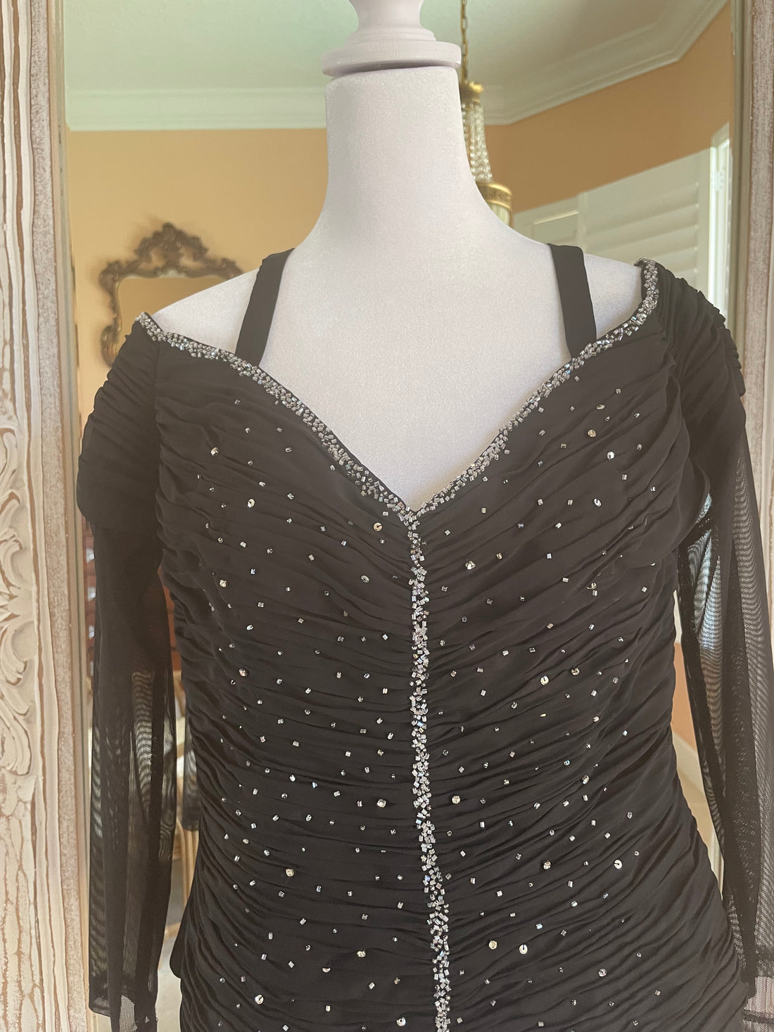 Victor Costa Black Poly Silvery Crystal Accents Ruched Glam Top M