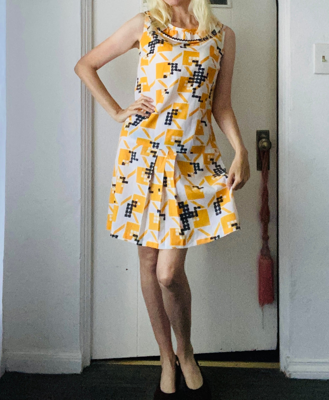 Vintage 70s Handmade Abstract Print Dress. M