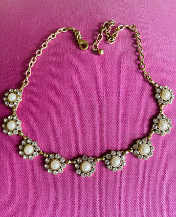 2000s Subtle Brushed Gold Tone Flower Rhinestone Faux Pearl Pretty Necklace