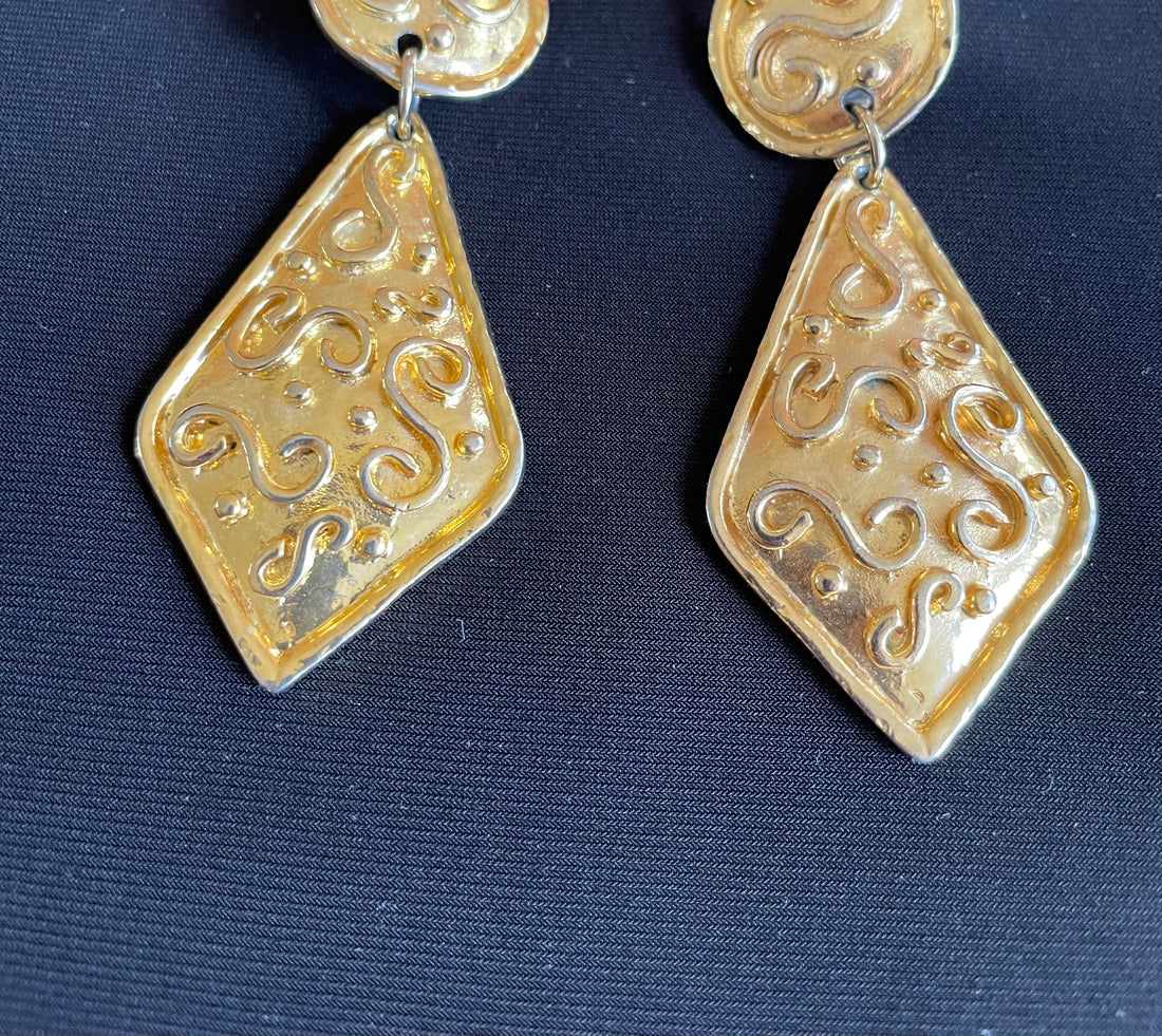 Vintage 80s Gold Tone 3” Statement Clip Earrings