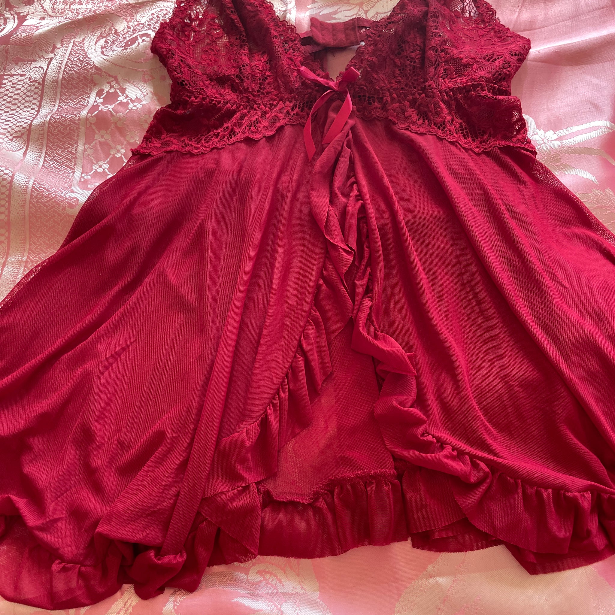 2000s Red Poly Lace Bodice Ruffled Bow Open Front Lingerie Sleepwear M