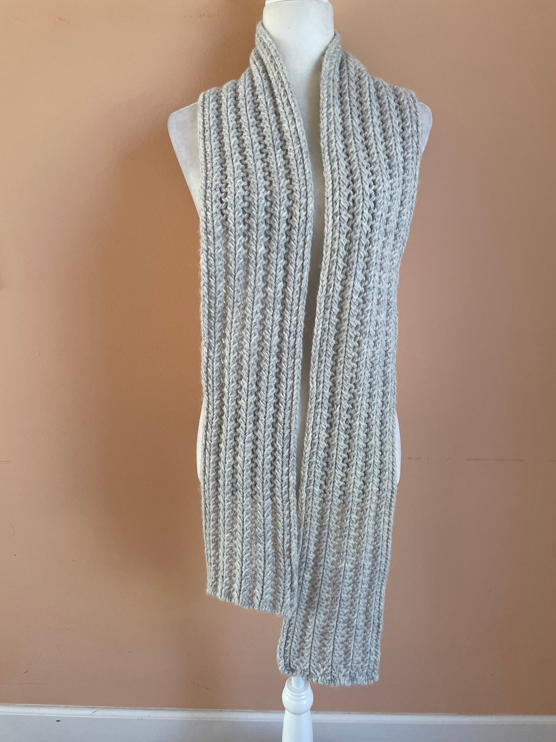 80s Vintage J.Jill Alpaca Acrylic Blend Light Gray Winter Knit Scarf