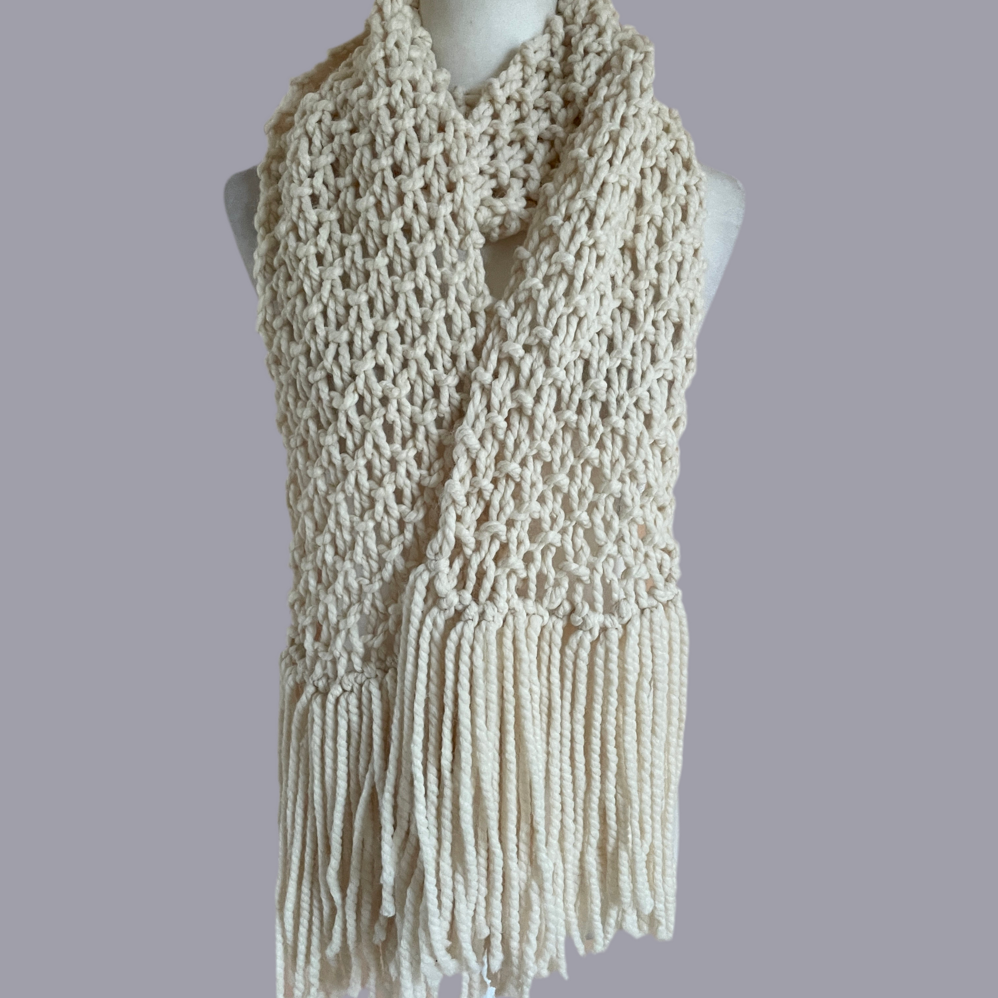 2000s It’s Chilly Hand Knit White Fringed Winter Wrap Scarf