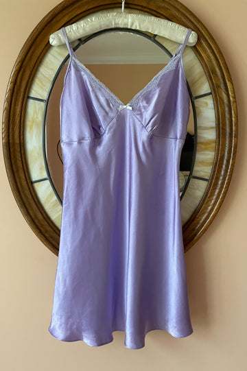2000s Pretty Lavender Lace Lingerie Nightgown X/L