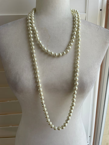 80s Faux Pearl Glass Stunning Opera Length Wrap Necklace