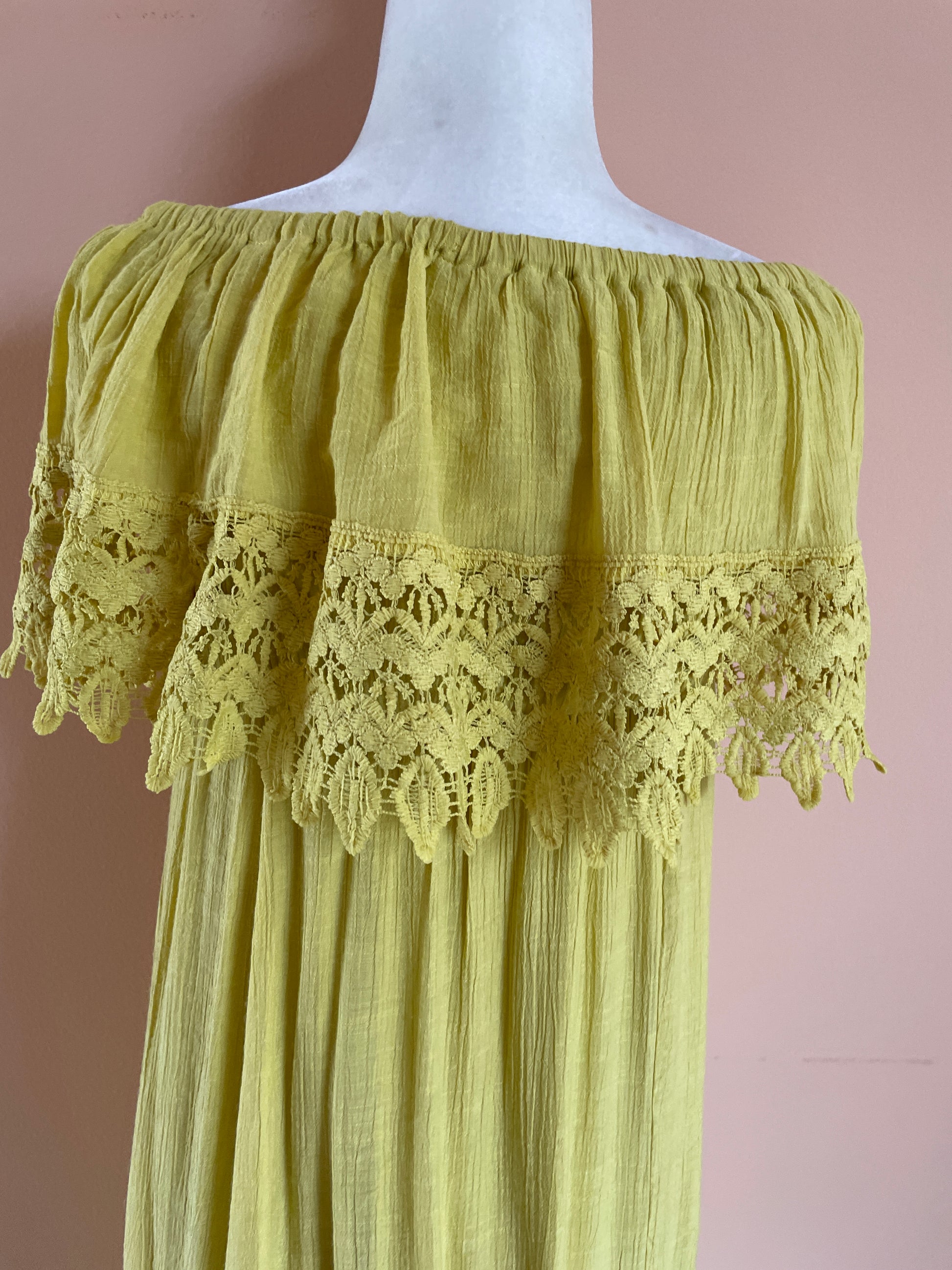  2000s Striking Yellow Floral Crochet Boho Chic Maxi Dress S