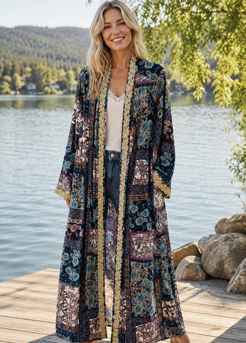 2000s Paisley Print Poly Gold Trim Lounge Duster Robe Plus size