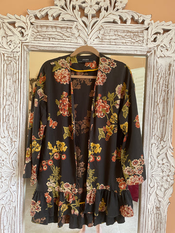 2000s Black Floral Ruffled Bottom Open Front Jacket Top M