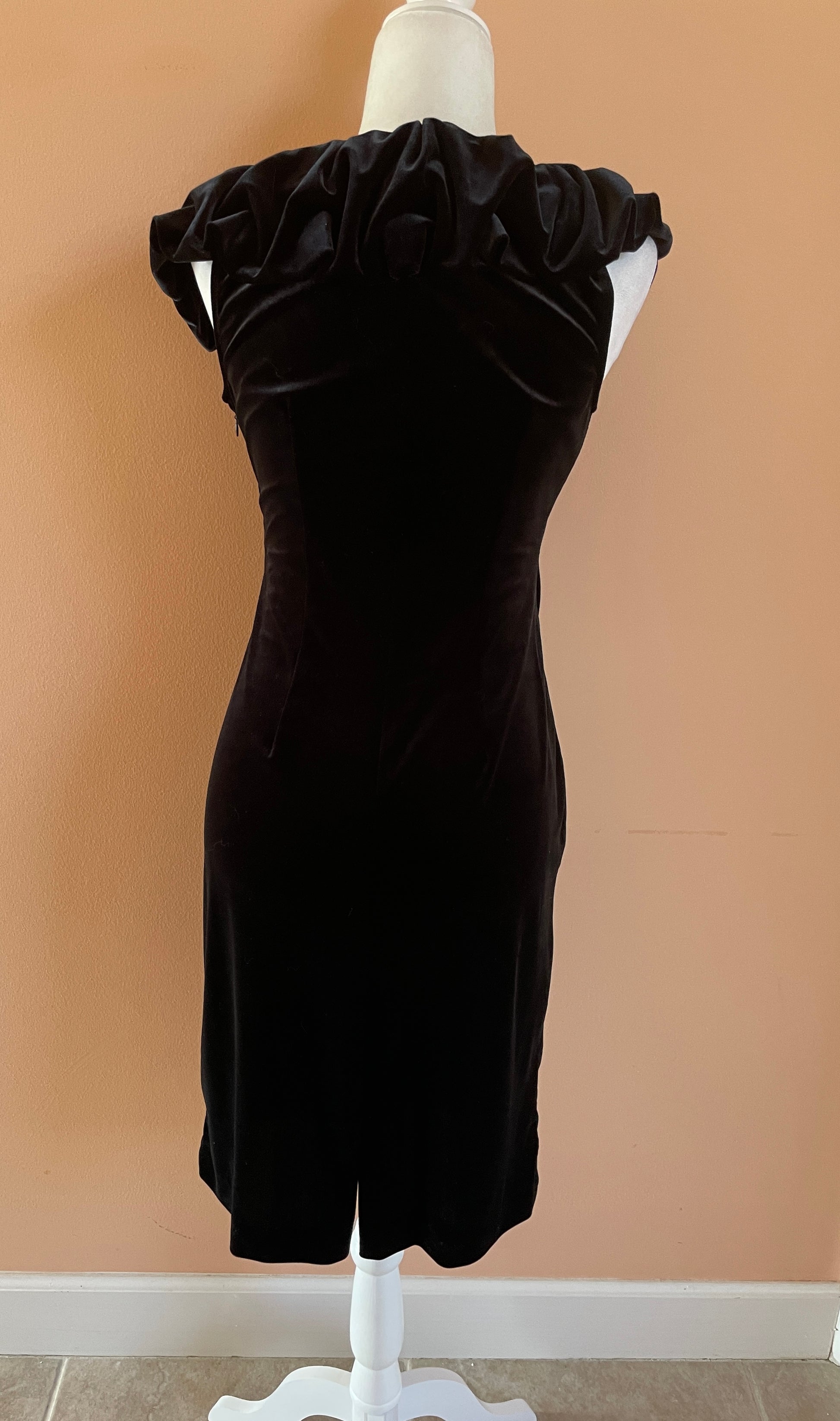  Adrianna Papell 2000s Black Velvet Cocktail Dress S