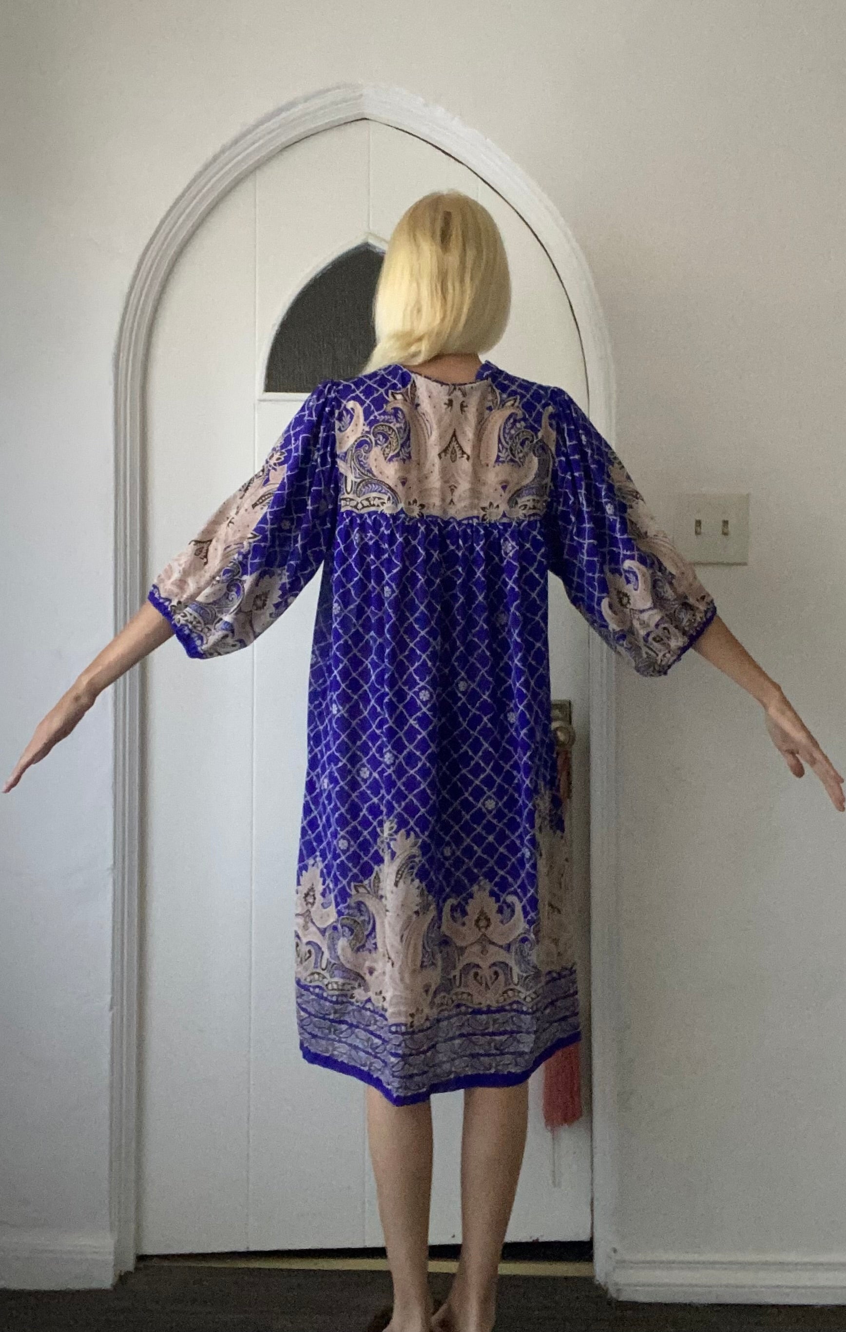  70s Vintage Striking Blue Floral & Paisley Print Poly Full Sleeve Casual Boho Dress S/M