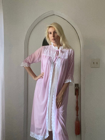 Lovely Vintage Pink Nylon White Floral Lace Tie Bows Lingerie Robe  M