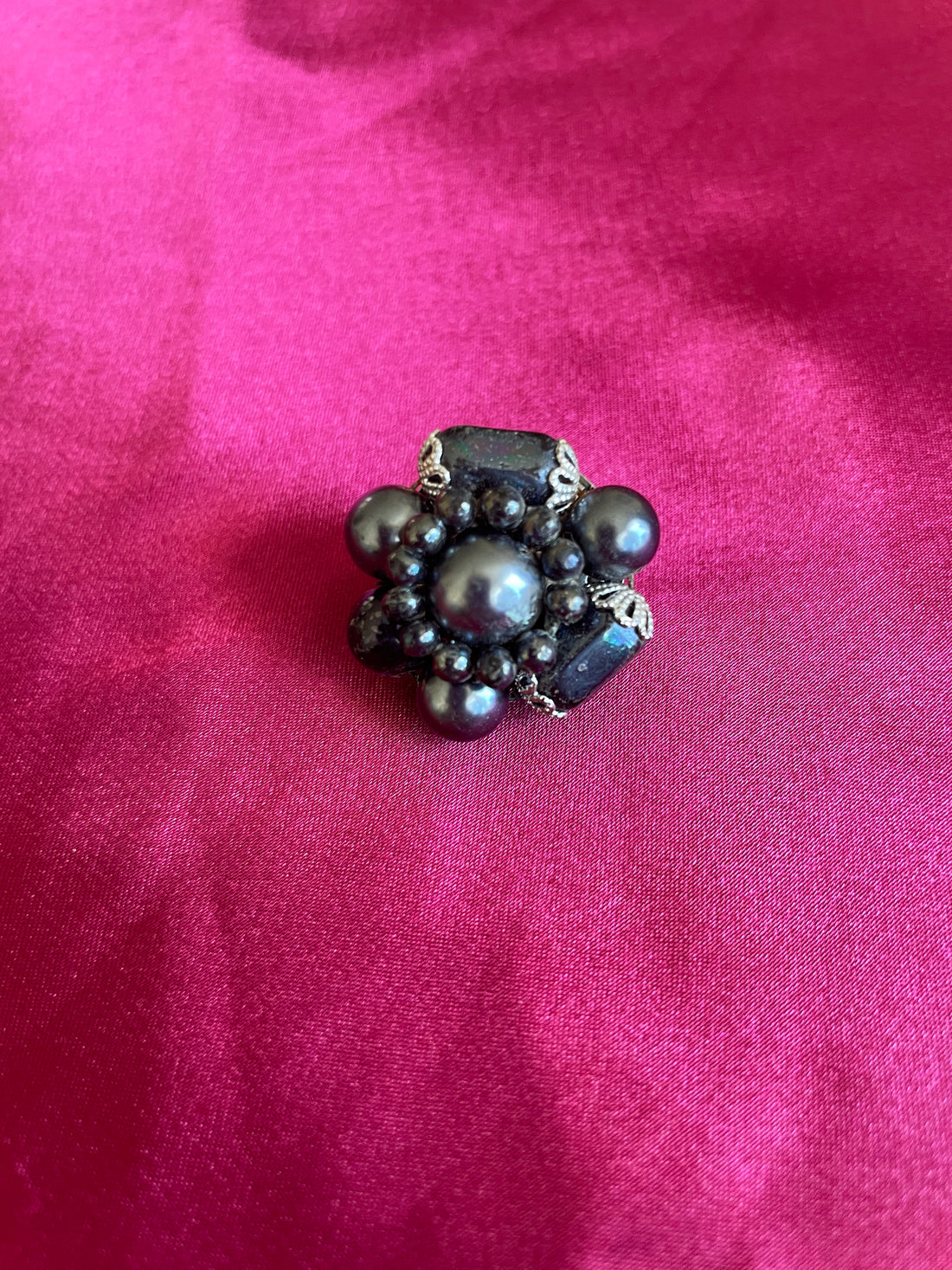 50s Vintage Gray Cluster Beaded Flower Clip Earrings