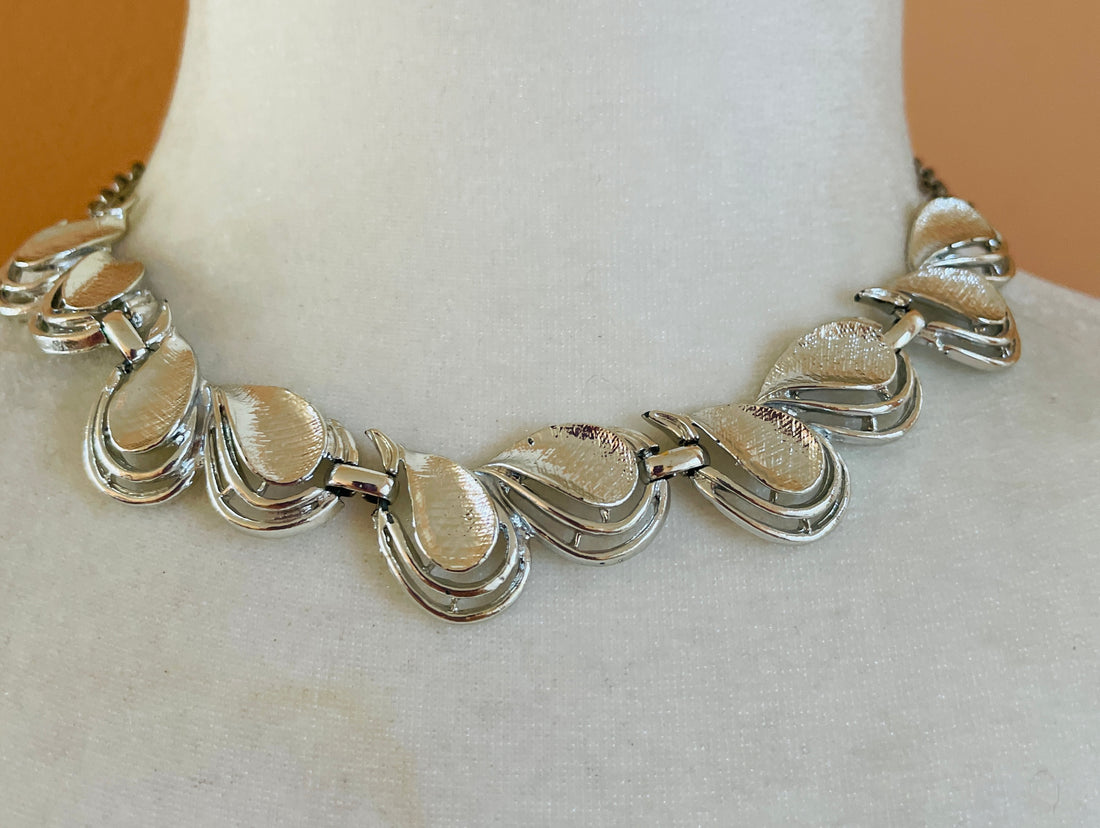 80s Vintage Silver Tone Link Choker Necklace