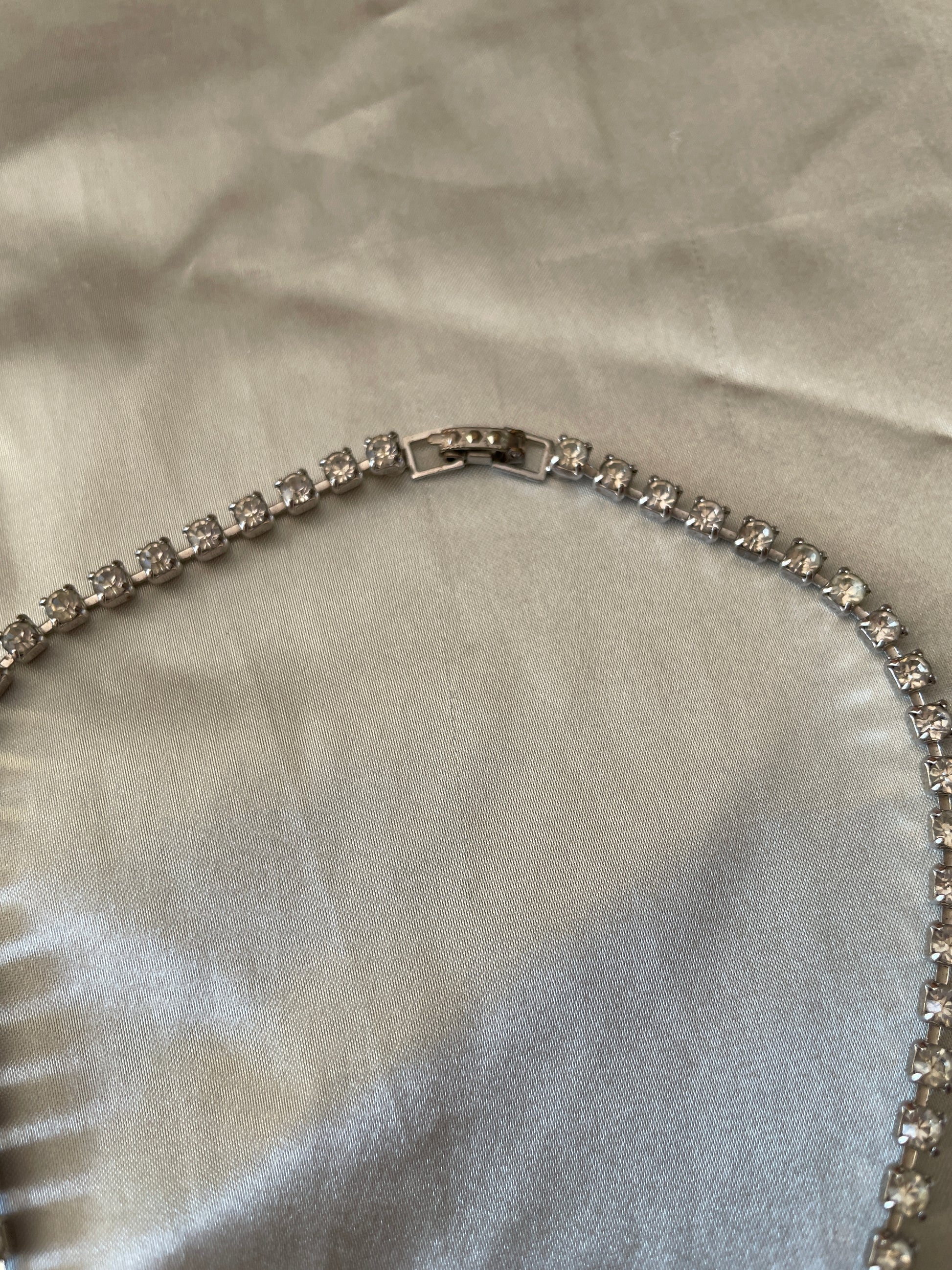  50s Beautiful Clear Rhinestone Silver Tone Choker Necklace