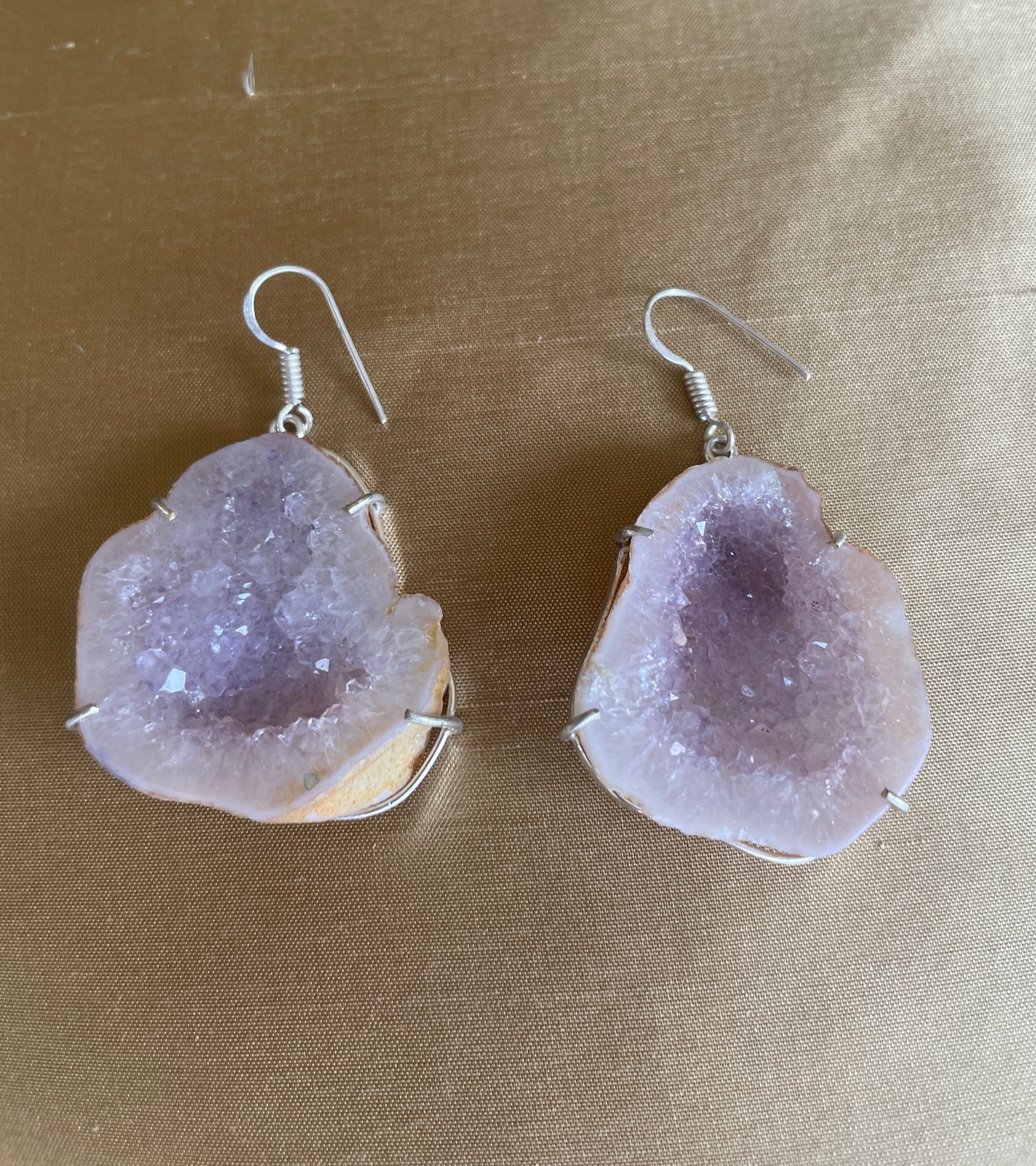 Natural agate geode  Druzy Stone handcrafted earrings  2000s Druzy Natural Stone Silver Plated Pierced Earrings