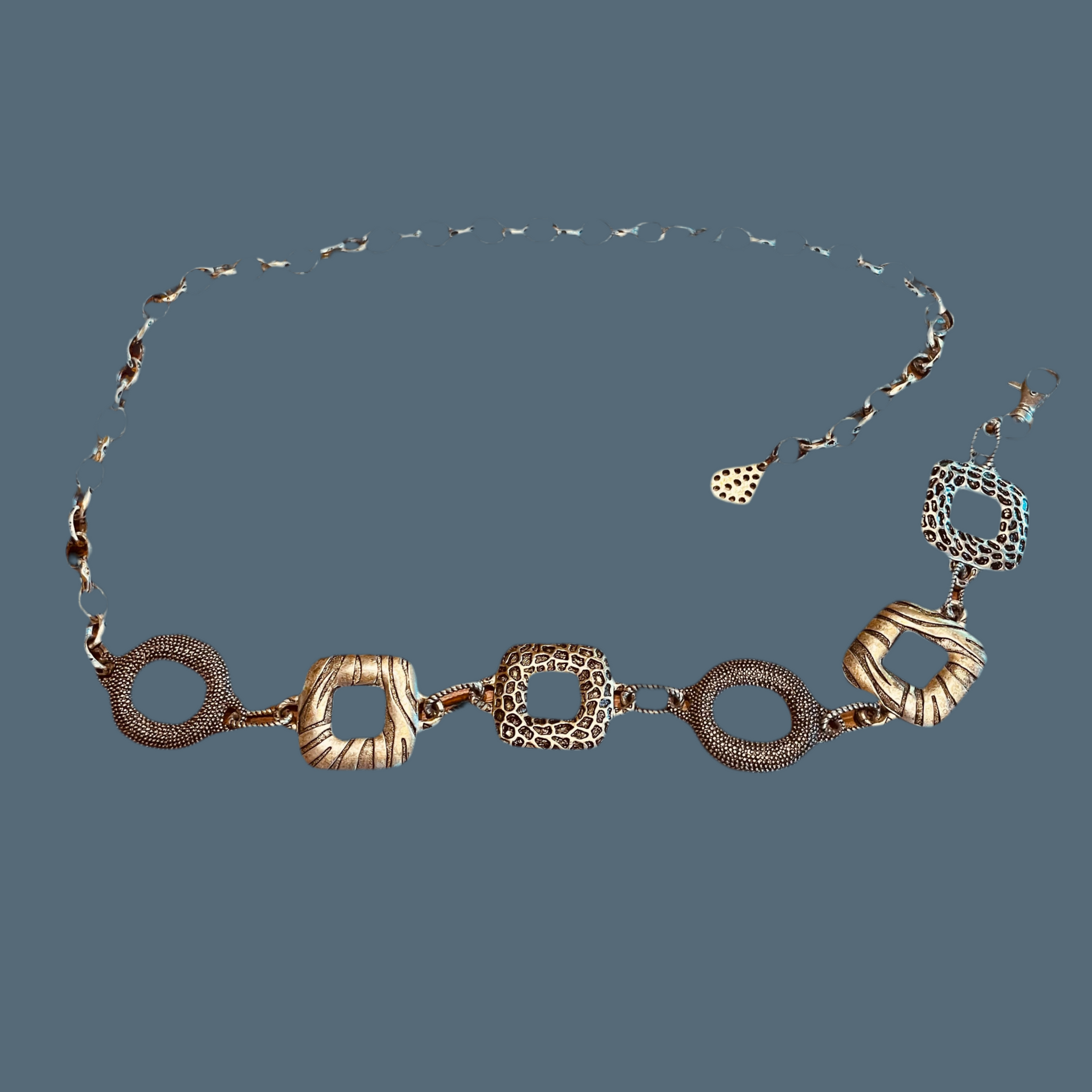 80s Vintage Silver Tone Leopard Design Adjustable Link Belt.