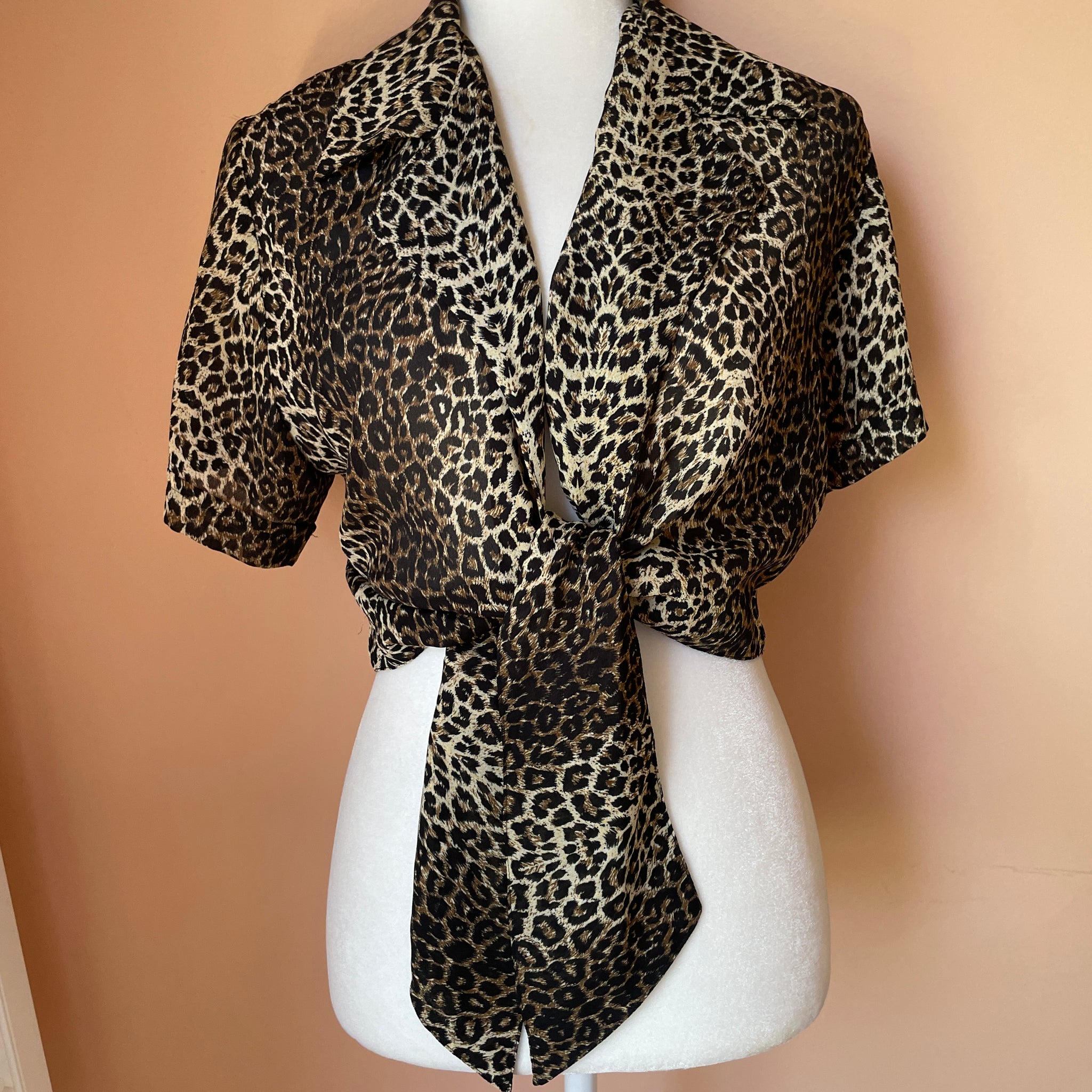 2000s Silky Poly Animal Print Cropped Tie Short Sleeve Top M