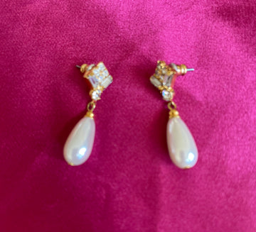 2000s Gold Tone Faux Pearl Crystal Drop Pierced Earrings