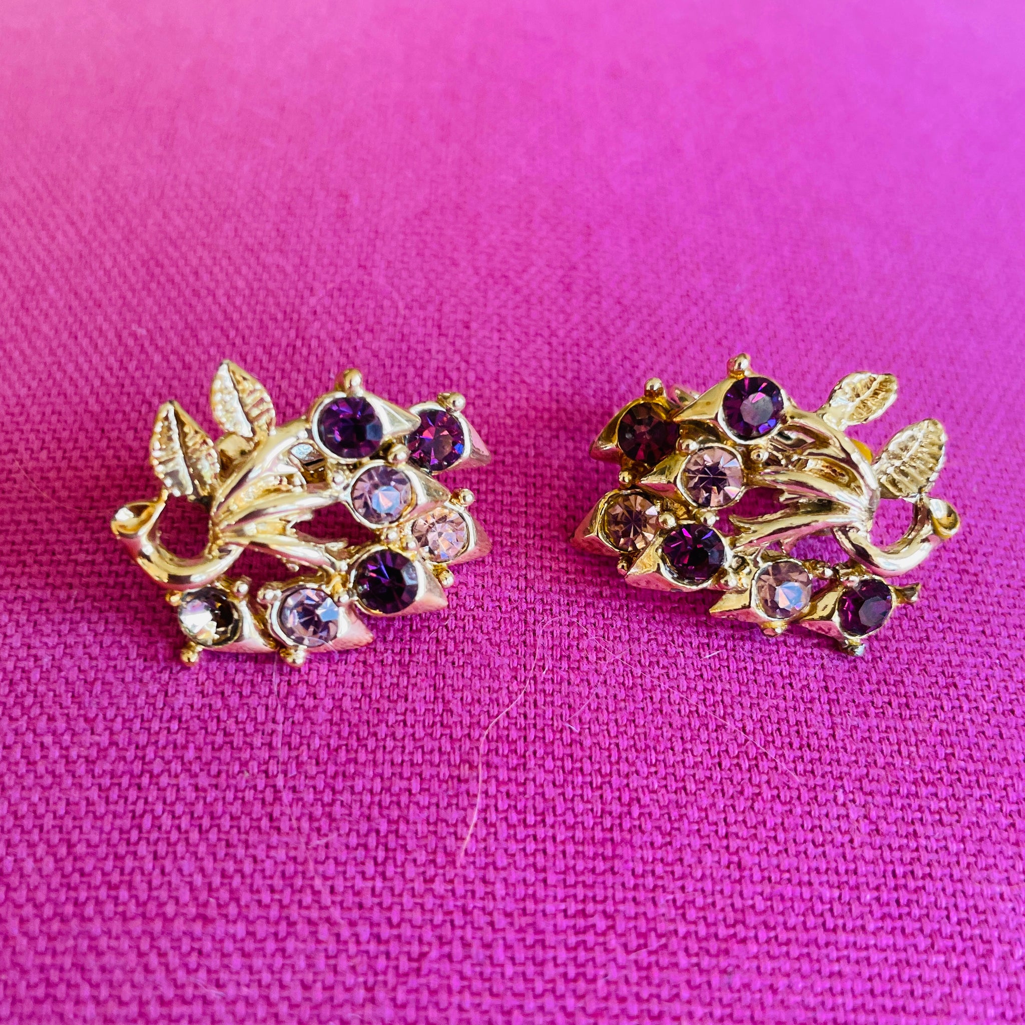 50s Vintage Signed Coro Gold Tone Purple  Glass Detail Clip Vintage Earrings