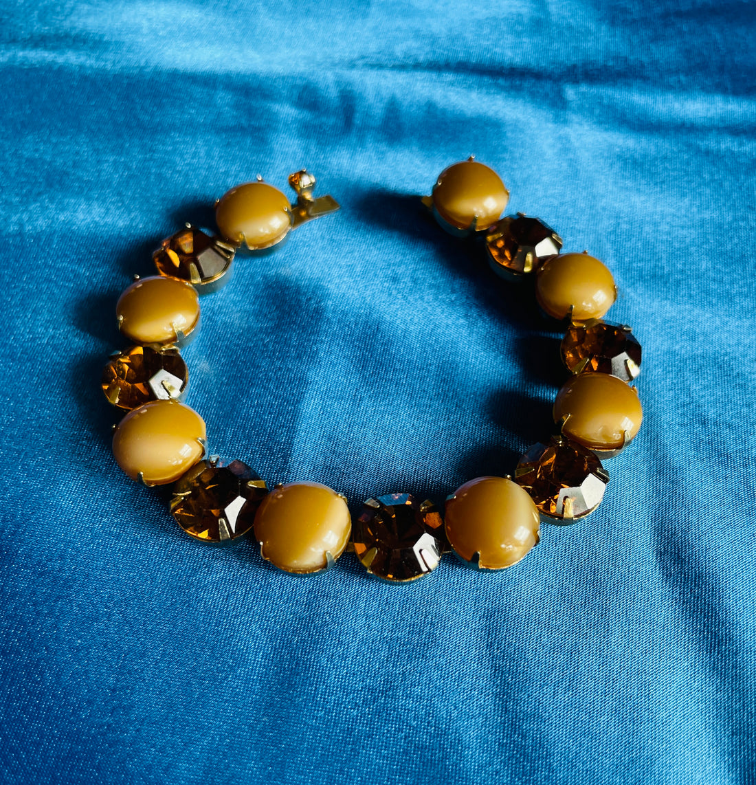 70s Vintage Prong Set Brown Glass Beaded Bracelet