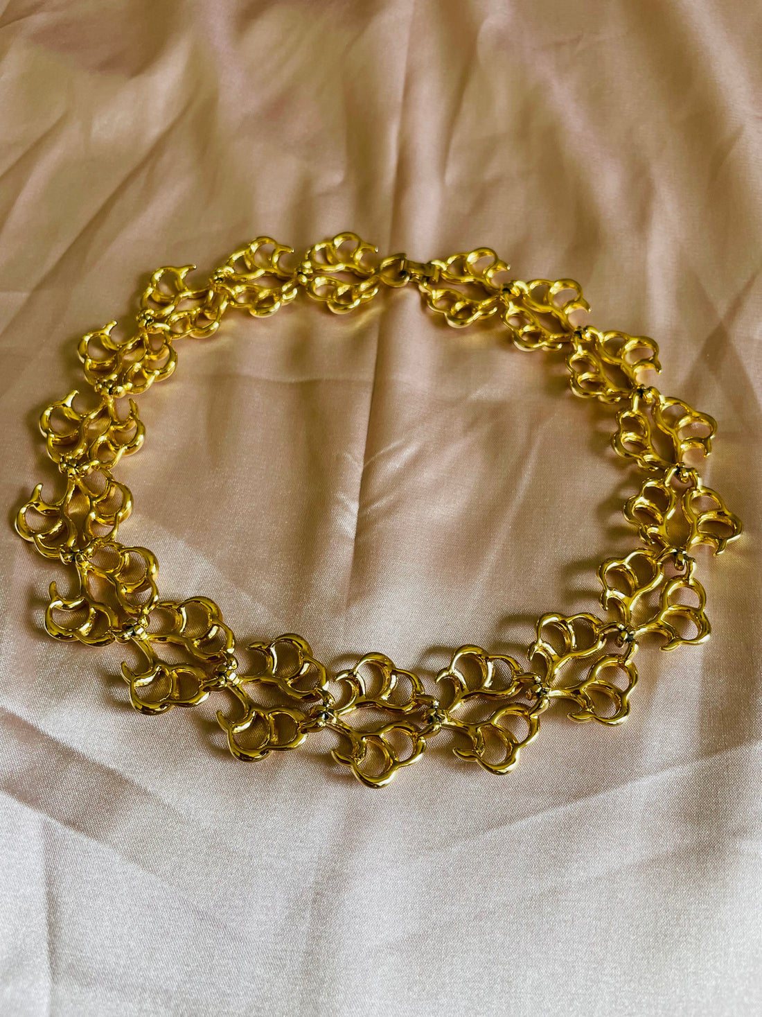 Vintage 90s Decorative Gold Tone Choker Necklace