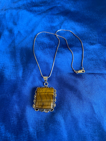 Tigers eye pendant necklace 