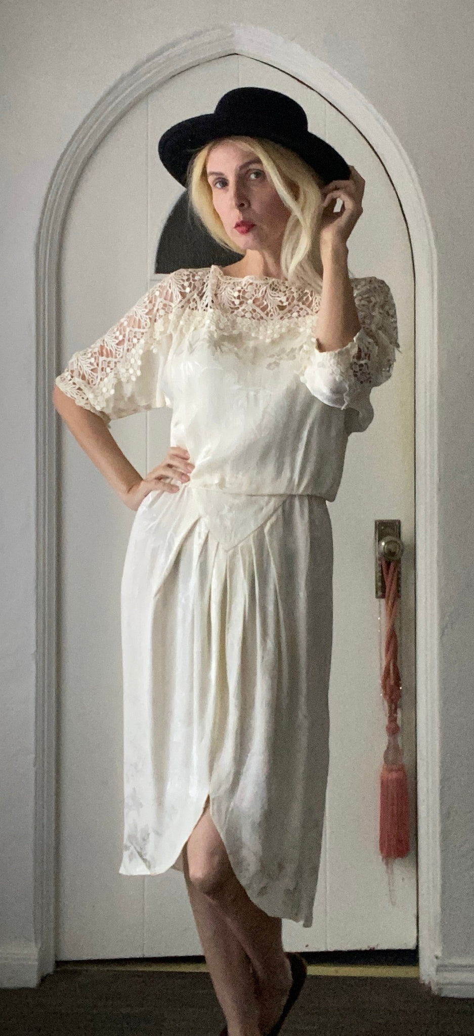 70s Vintage Off White Floral Leaf Embossed Design Rayon Crochet Detail Dress Sm