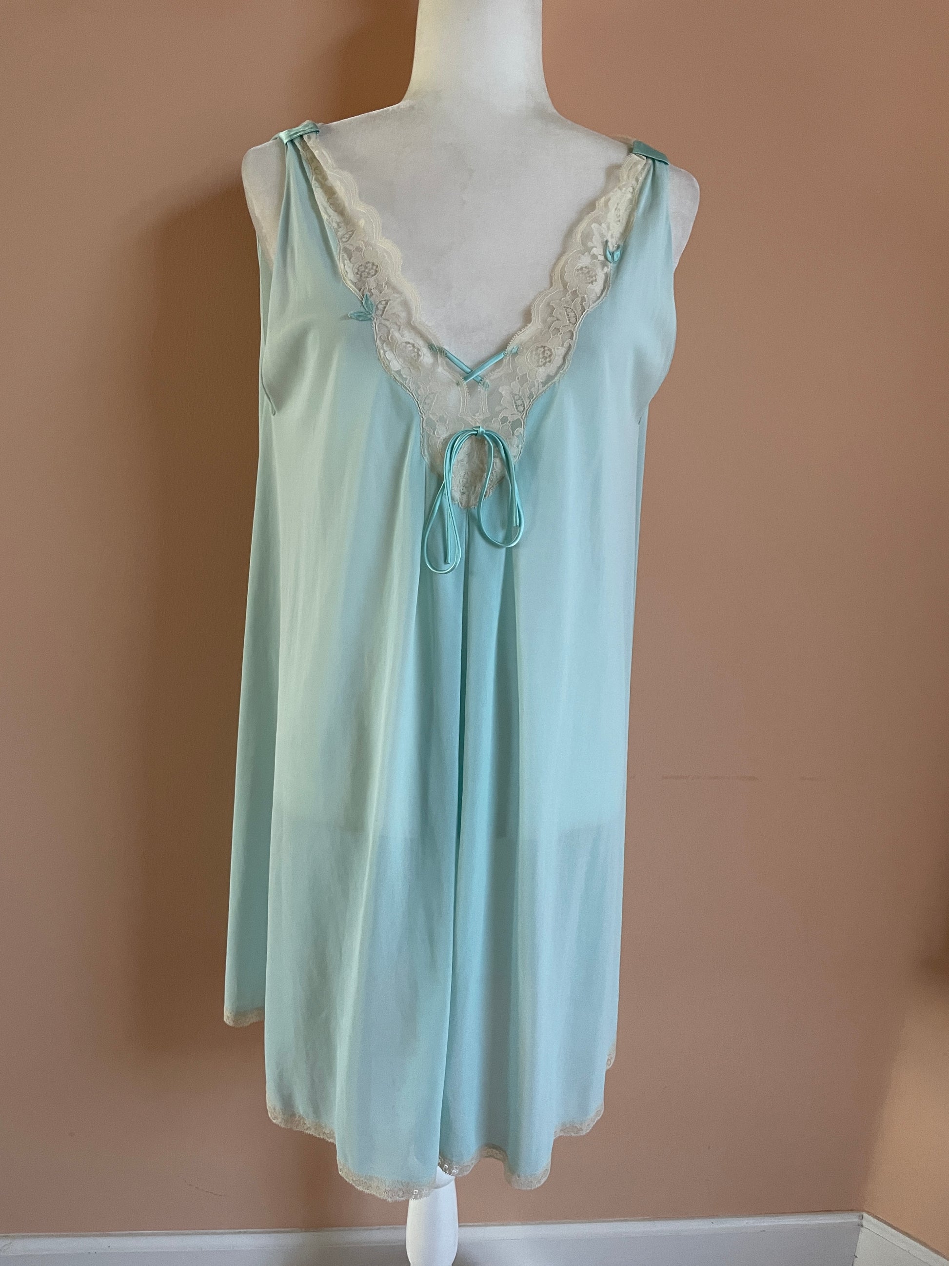 1970's lingerie nightgown 80s Vintage Blue Lacy Lingerie Nightgown M