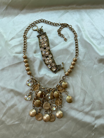 Gypsy Girl Vintage 1980’s Gold Tone Matching Necklace & Bracelet Set