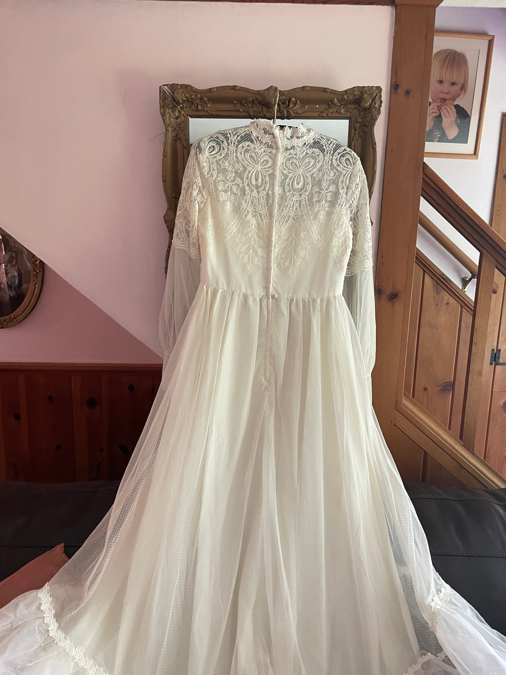 70s Gorgeous White Floral Lace Handmade Wedding Dress