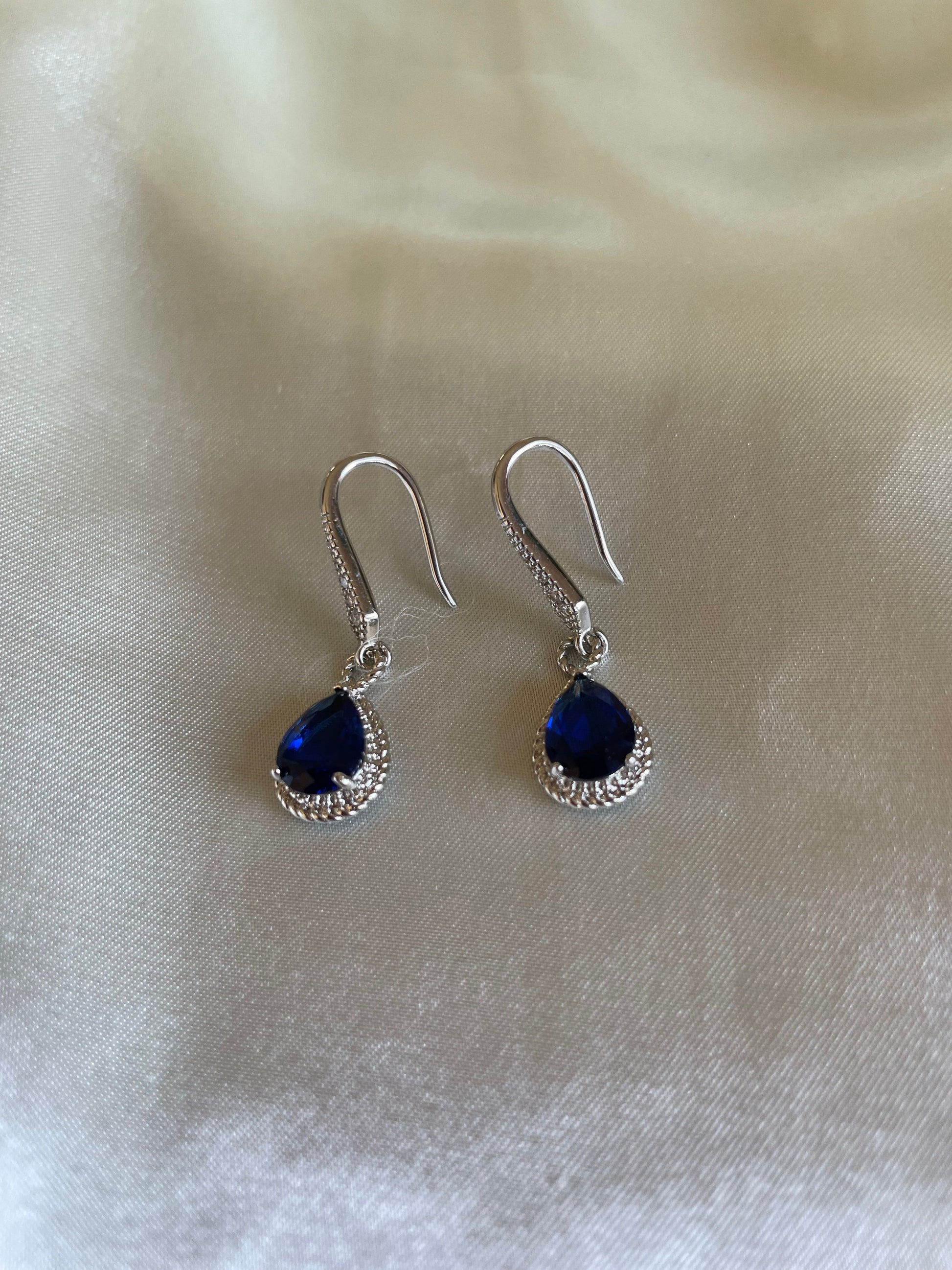  2000s 925 Silver Plated Blue Cubic Zirconian Fashion Classic Pierced Earrings