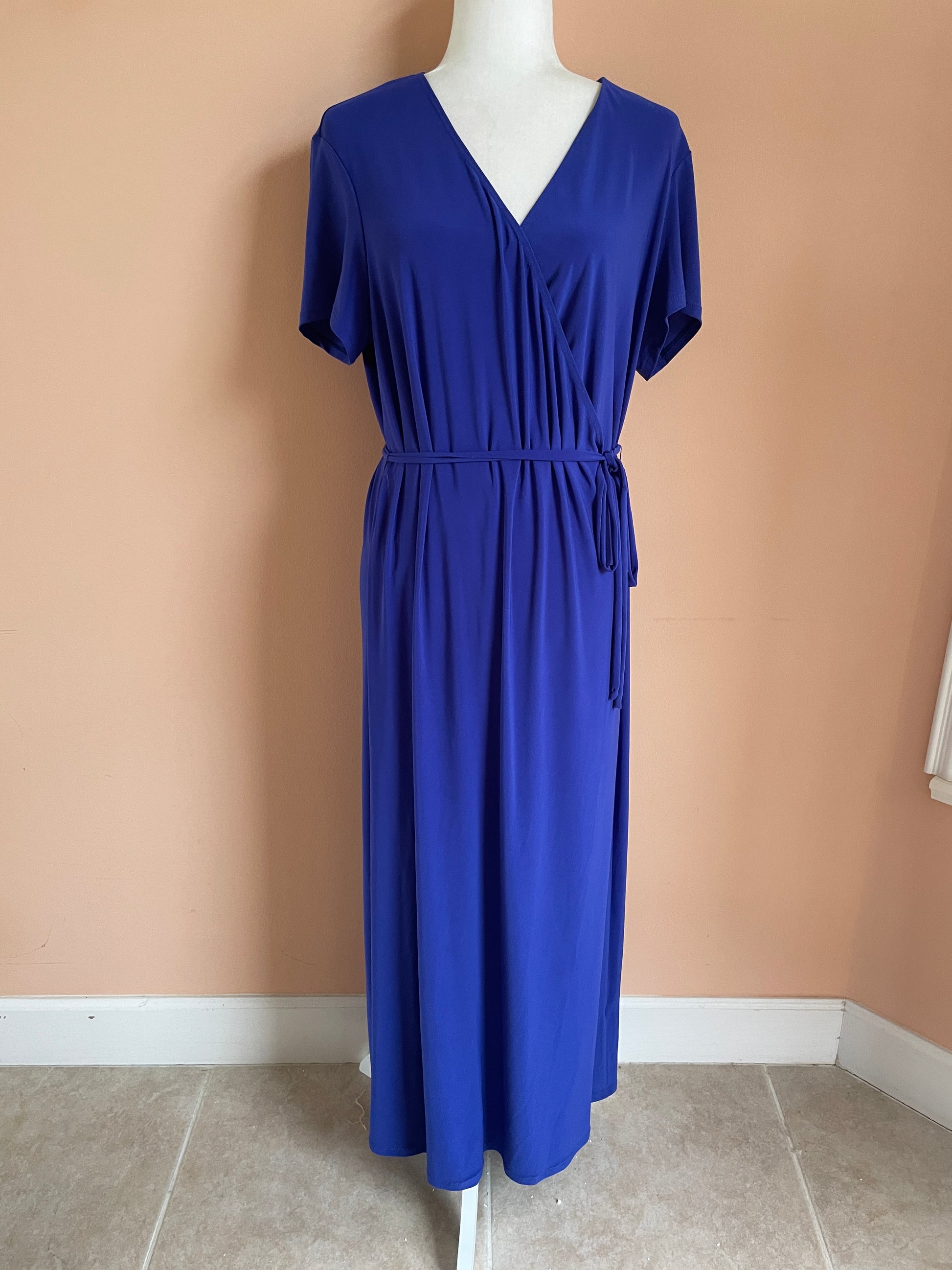 1990's blue maxi dresd Vintage 90s Blue Silky Poly Matching Belt Maxi Dress