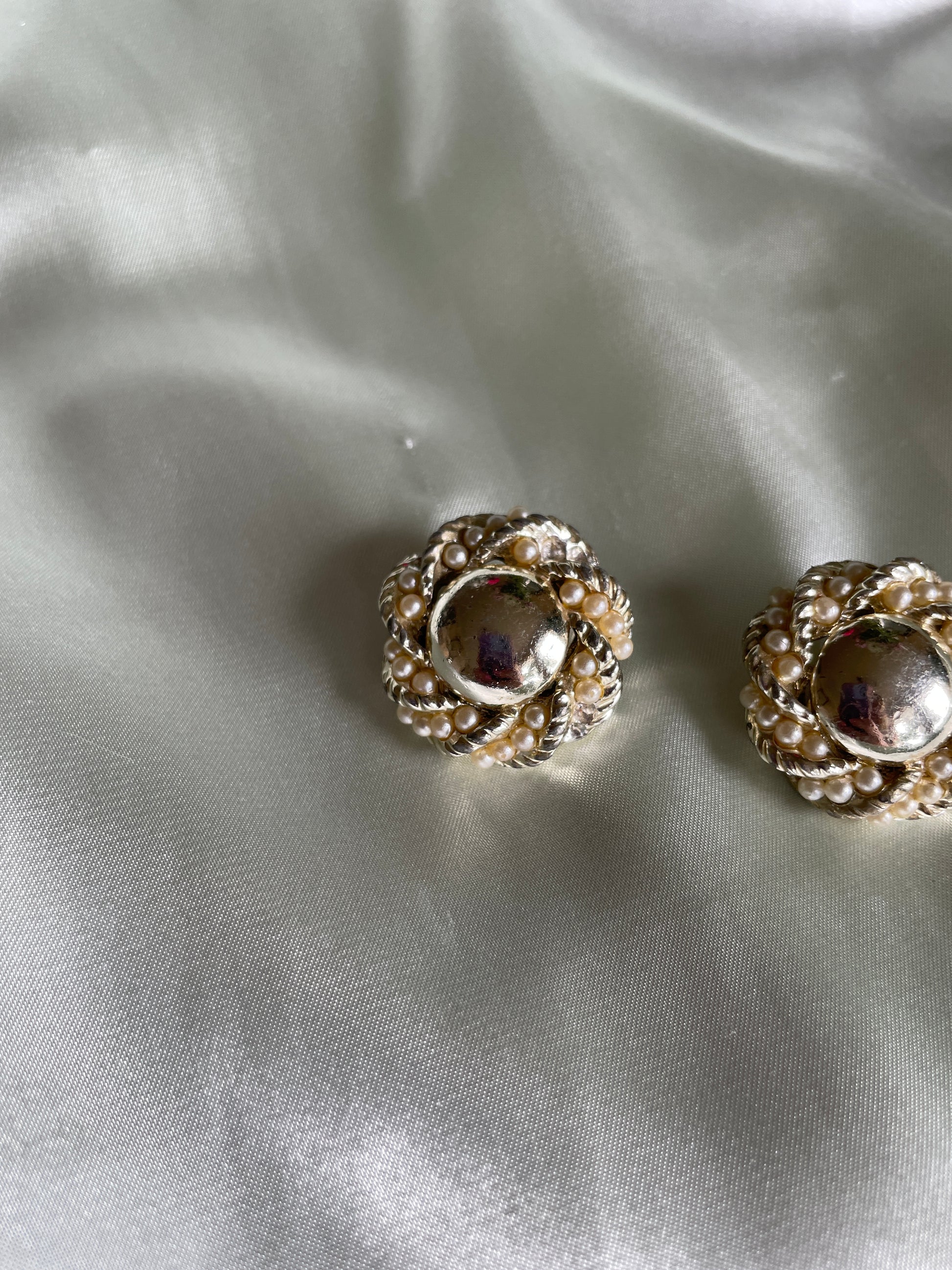  60s Vintage Silver Tone Faux Pearl Wrap Classic Clip Earrings
