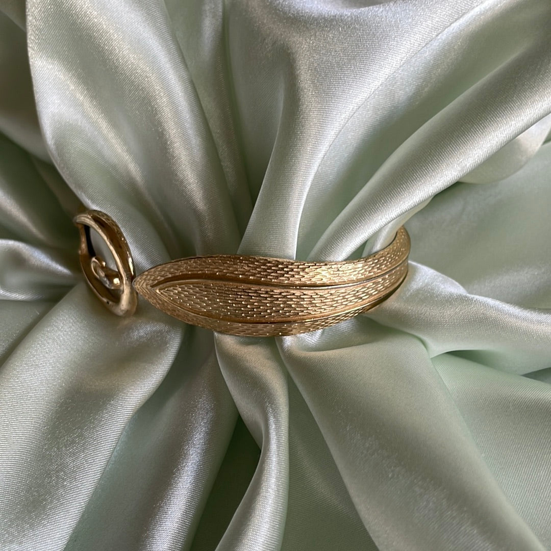  70s Avon Gold Tone Unique Vintage Belt Buckle Clamper Bracelet