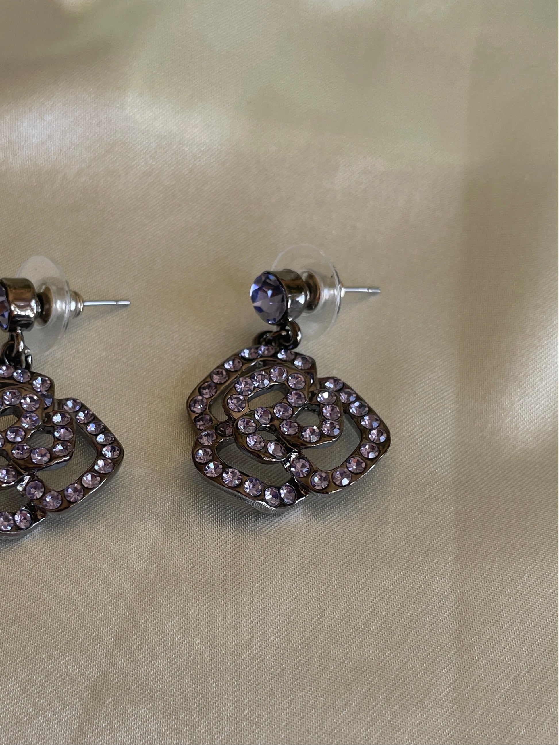  2000’s Purple Crystal Abstract Design Pierced Earrings