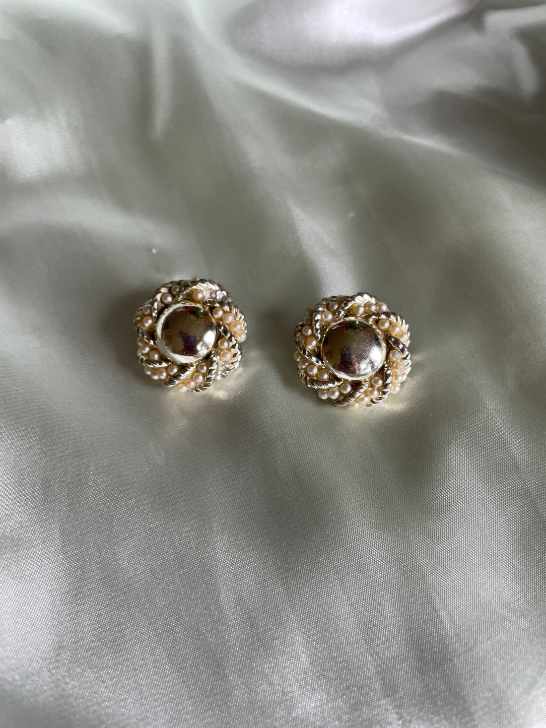 vintage clip earrings 