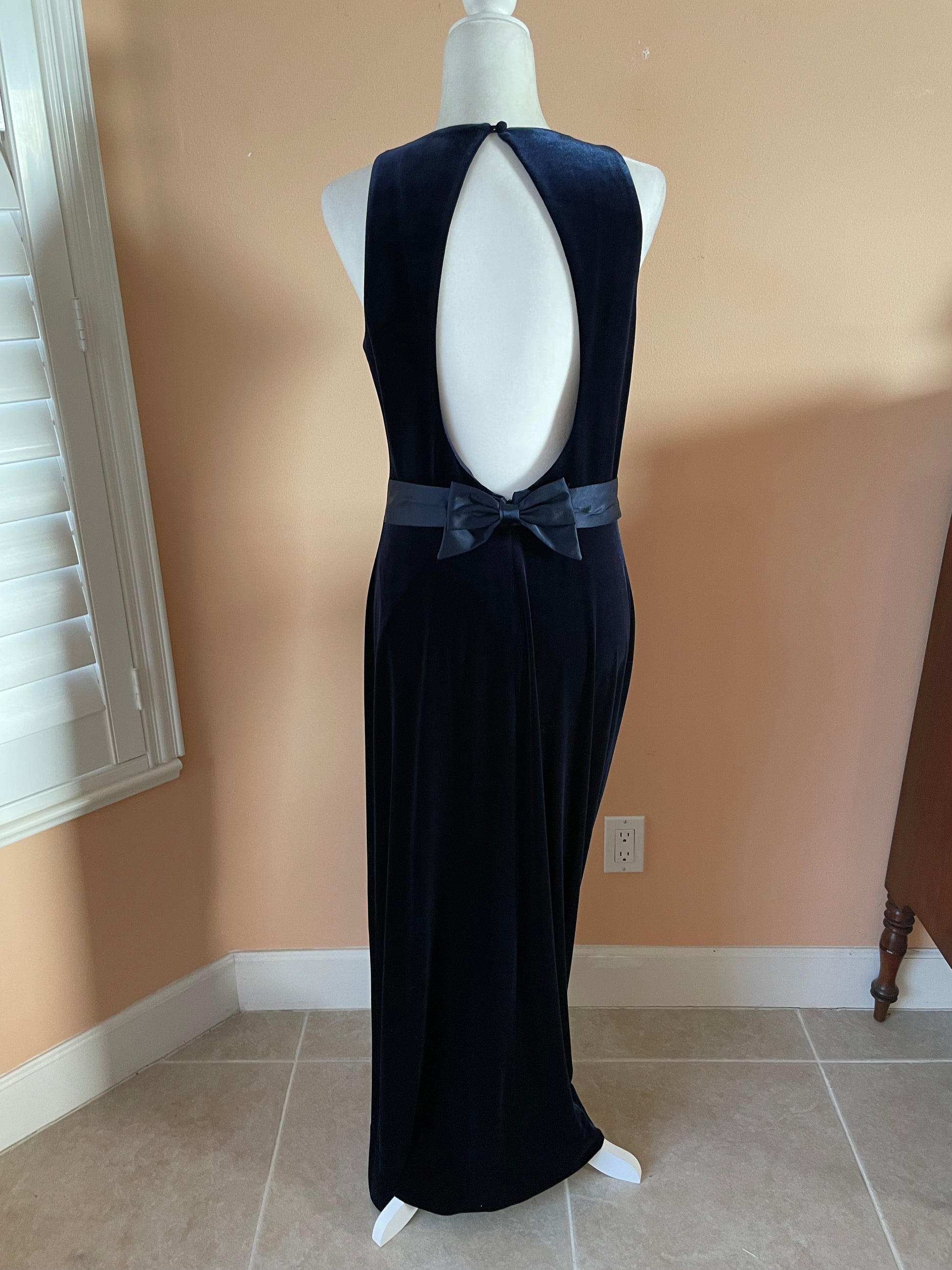 Laundry Velvety glam deep blue evening maxi dress med 2000’s LAUNDRY Beautiful Velvety Glam Deep Blue Evening Maxi Dress