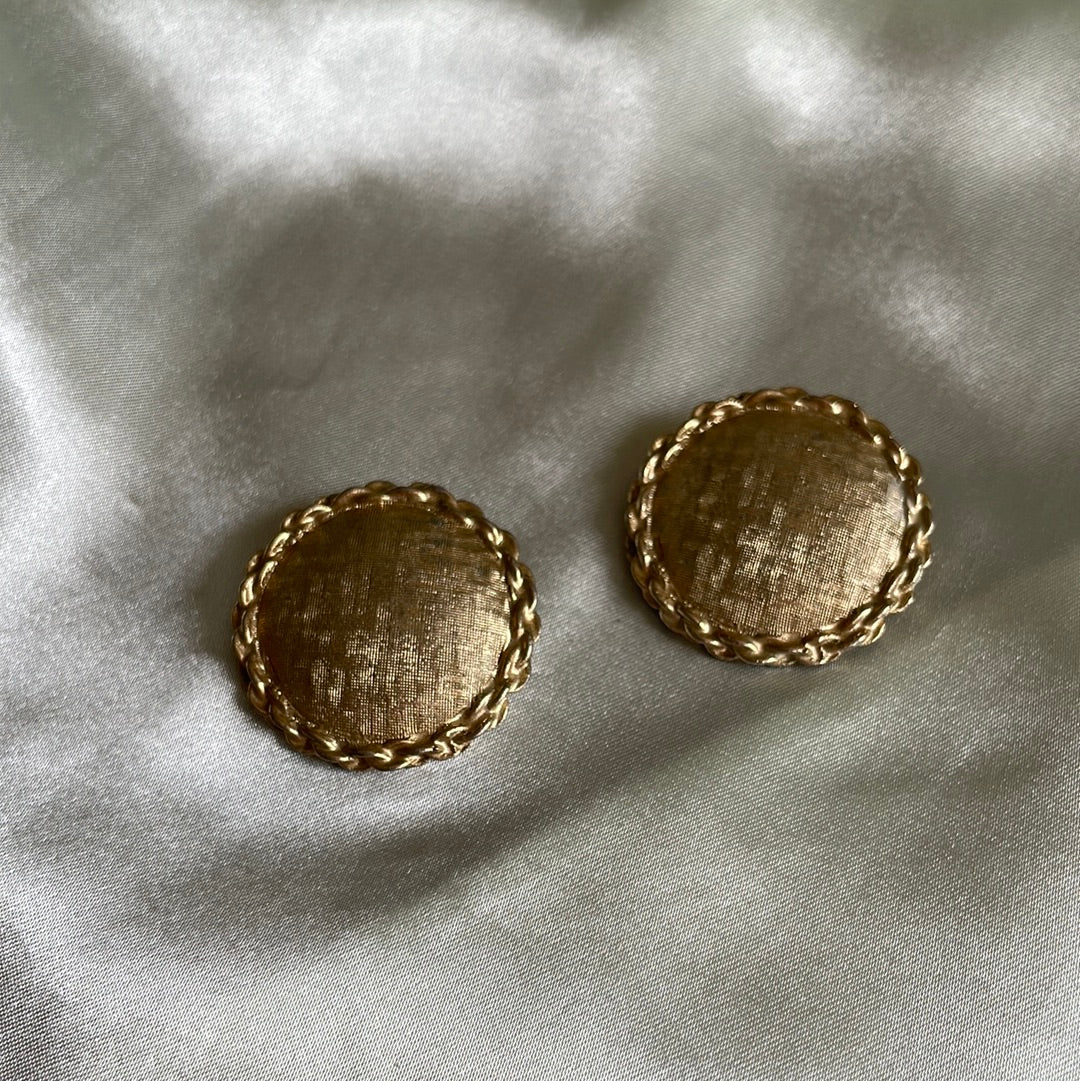 1950's signed coro gold tone round clip earrings Vintage 50s Signed Coro Gold Tone Round Clip Earrings